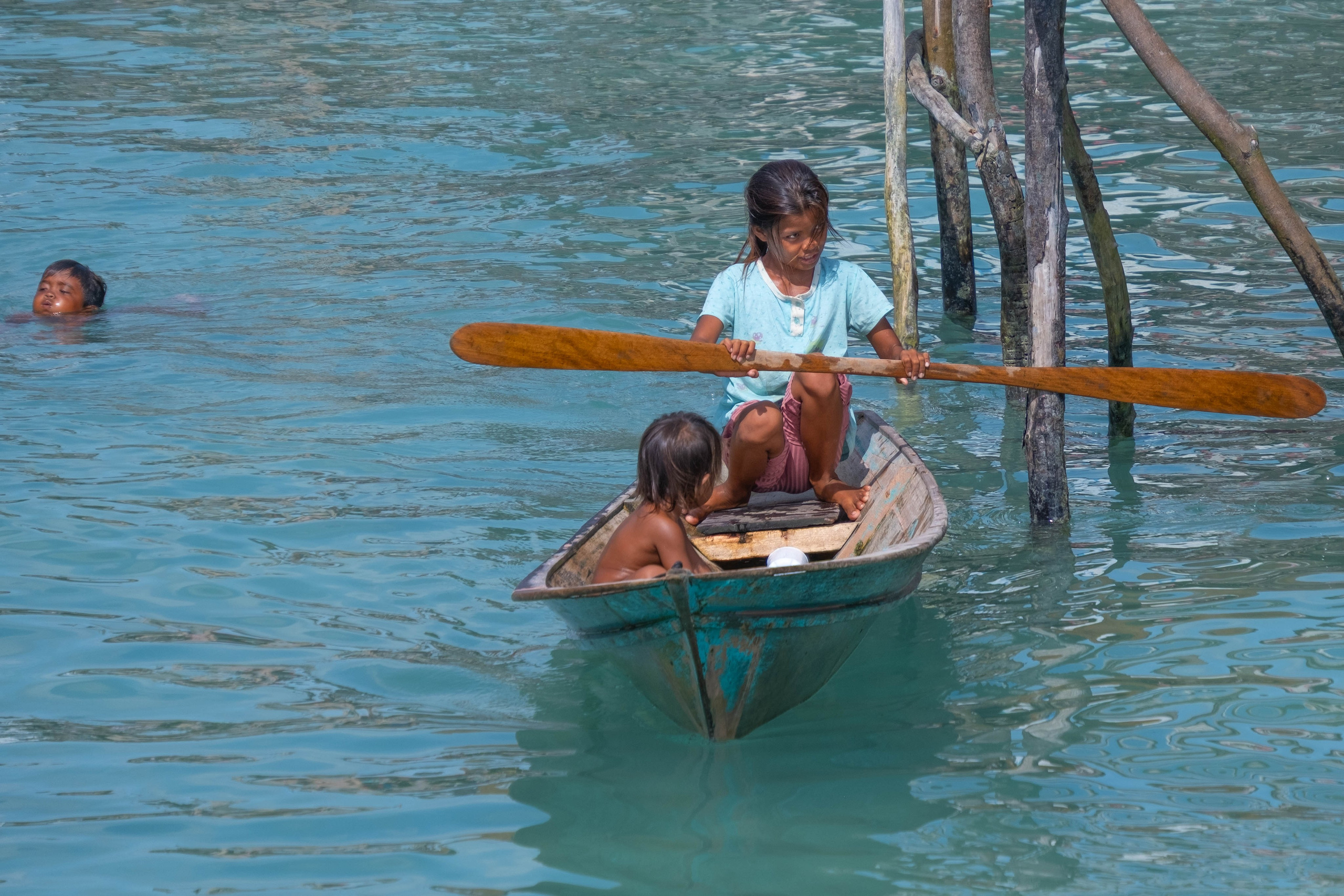Остров. Цыгане. Фотографии из путешествий