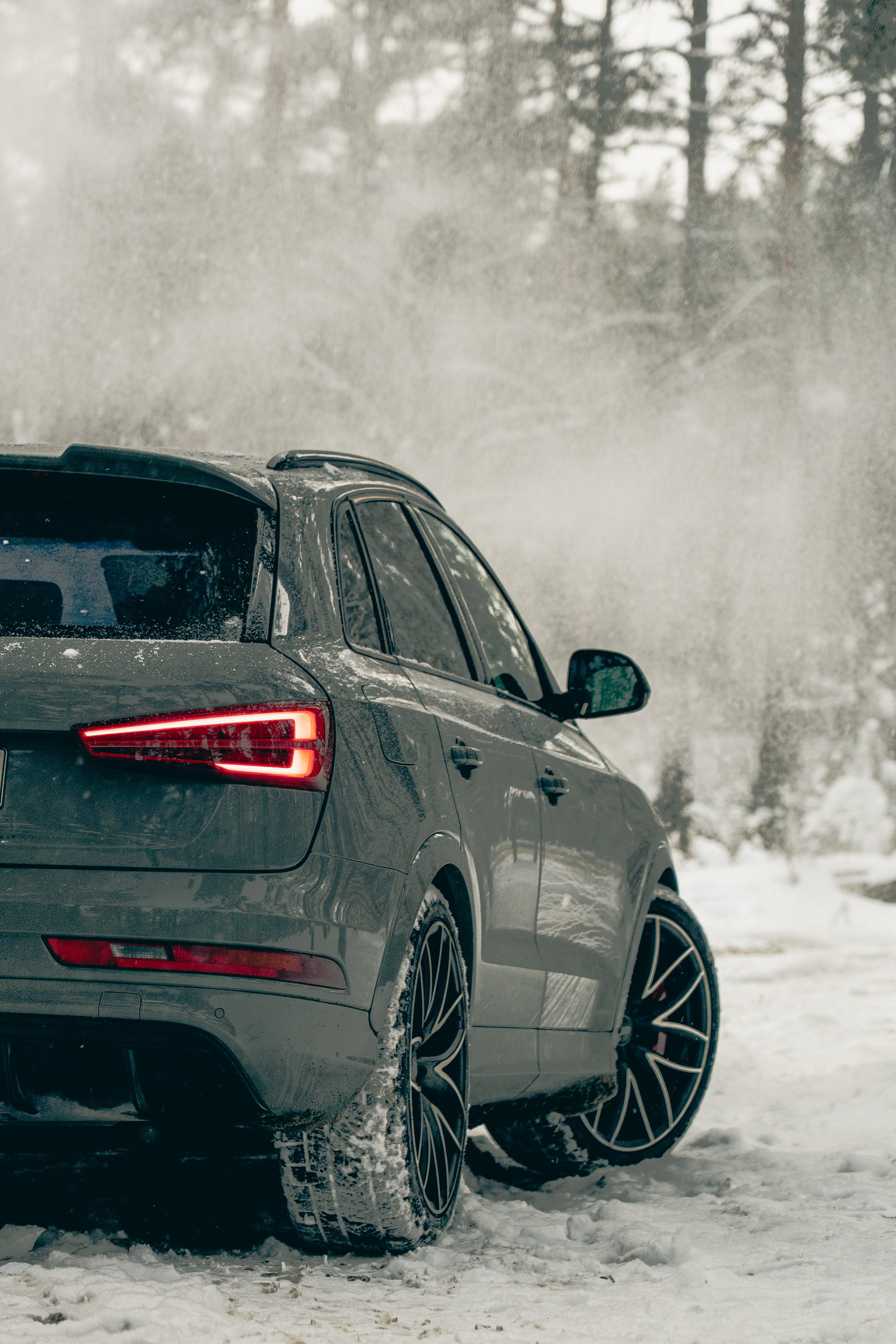 Audi Q3 Snow. Автомобильный фотограф в Санкт-Петербурге