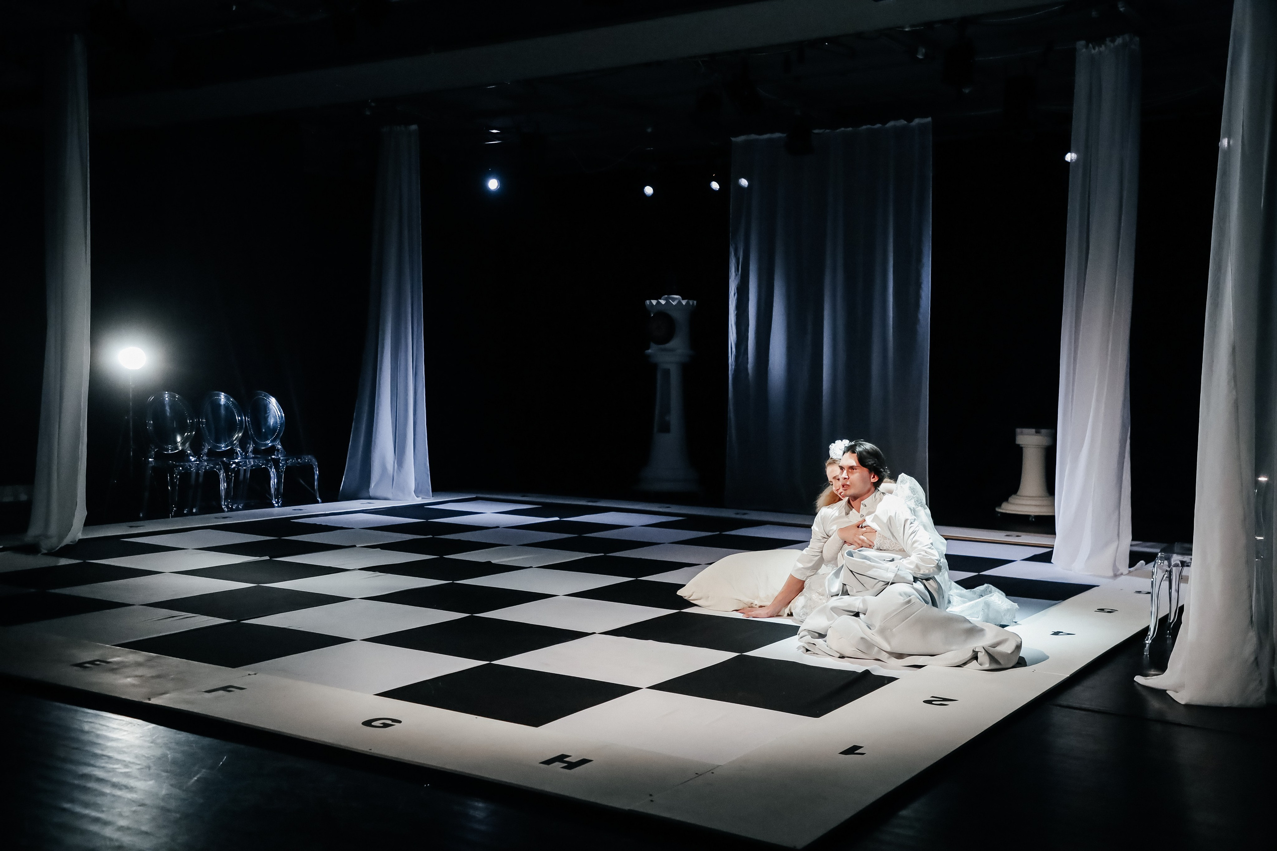 «Дядюшкин сон». Молодёжный театр алтая. Режиссер Дарья Камошина. Фоторепортаж. Театральная фотосъёмка