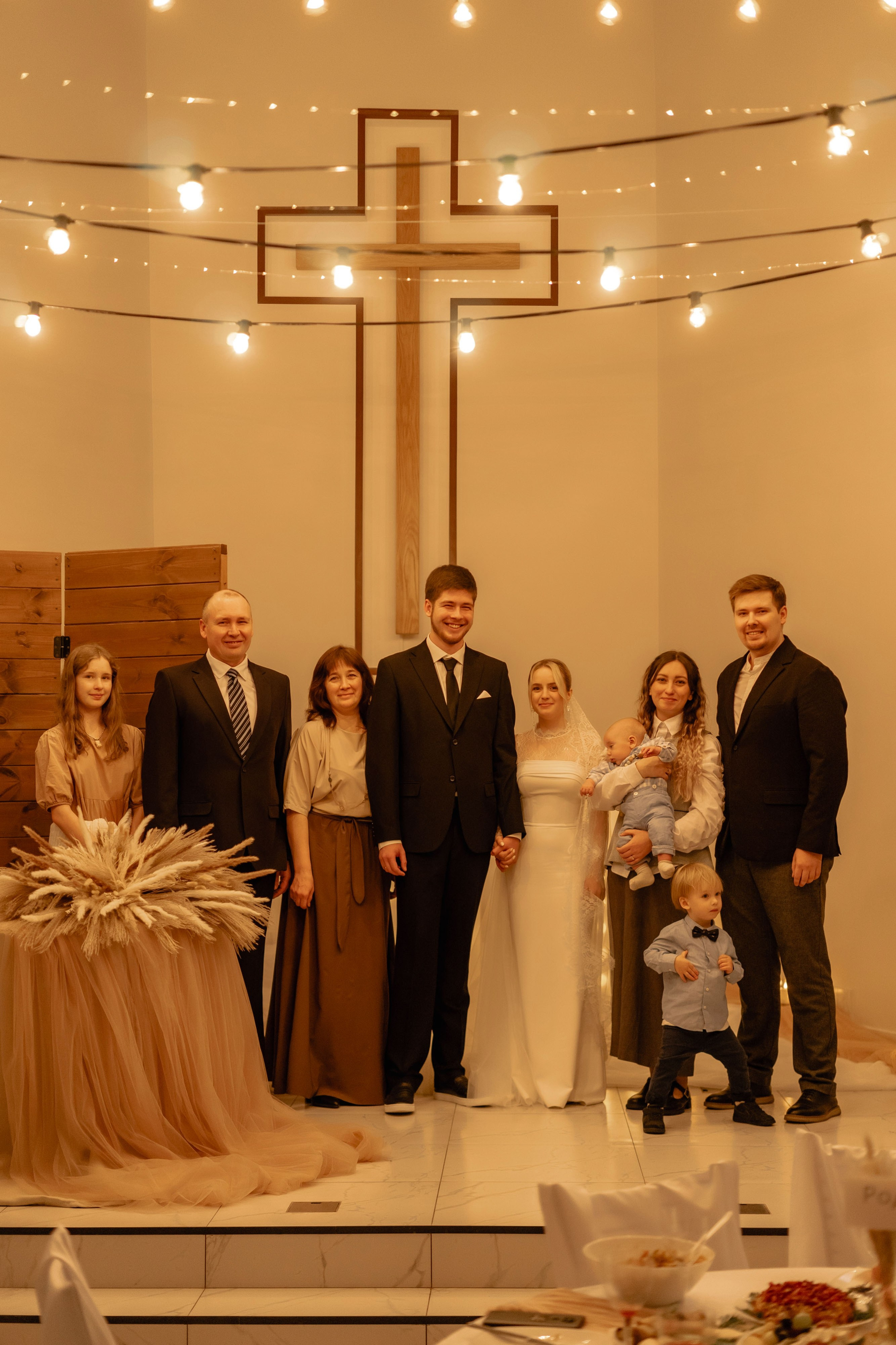 Свадьба в Уфе, венчание в Евангелическо-Лютеранская церкви. Свадебный фотограф в Уфе — Данилова Елена