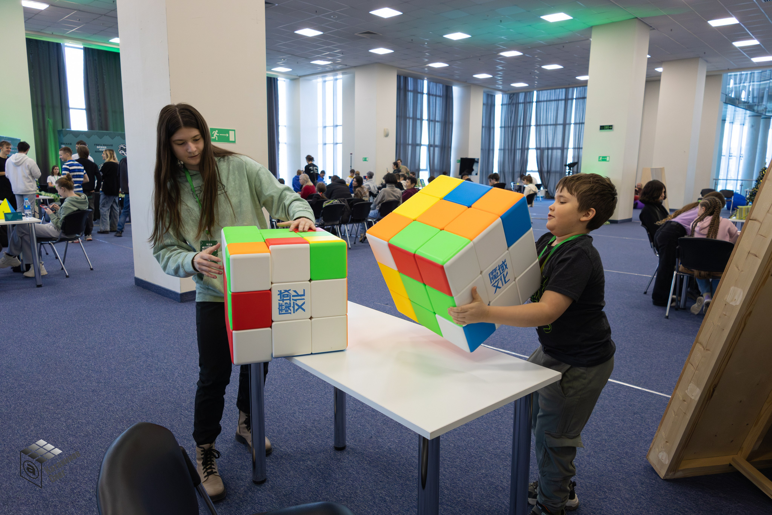 FEFU Snake Speedcubing Showdown 2024. Олег Катакинов| Репортажный фотограф в городе у моря (Владивосток)