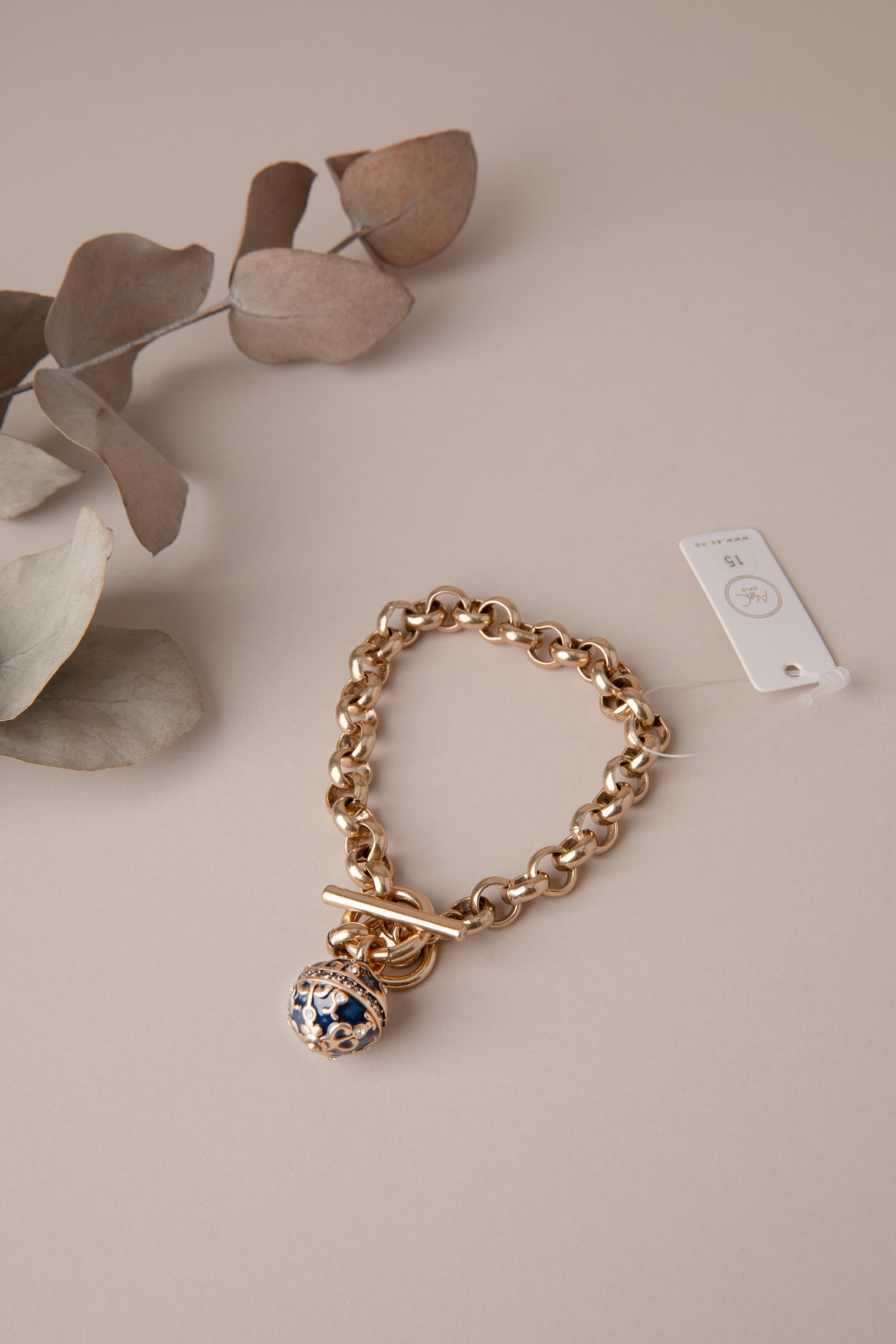 Украшения. Фотостудия предметной и модельной съёмки для маркетплейсов