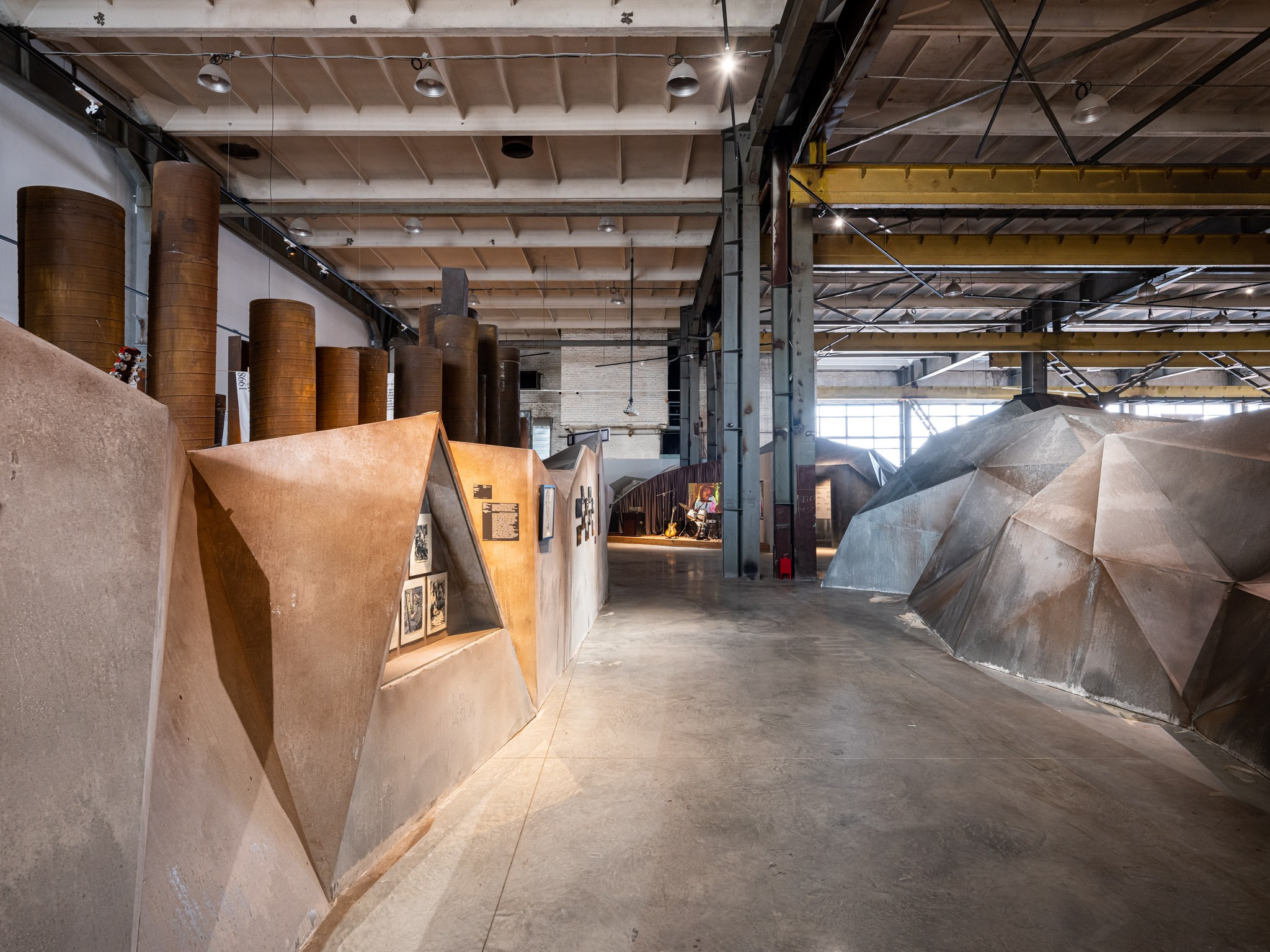 Выставка-путешествие «Балабанов» Севкабельпорт (СПБ) Planet9 2023. Фотограф Василий Буланов