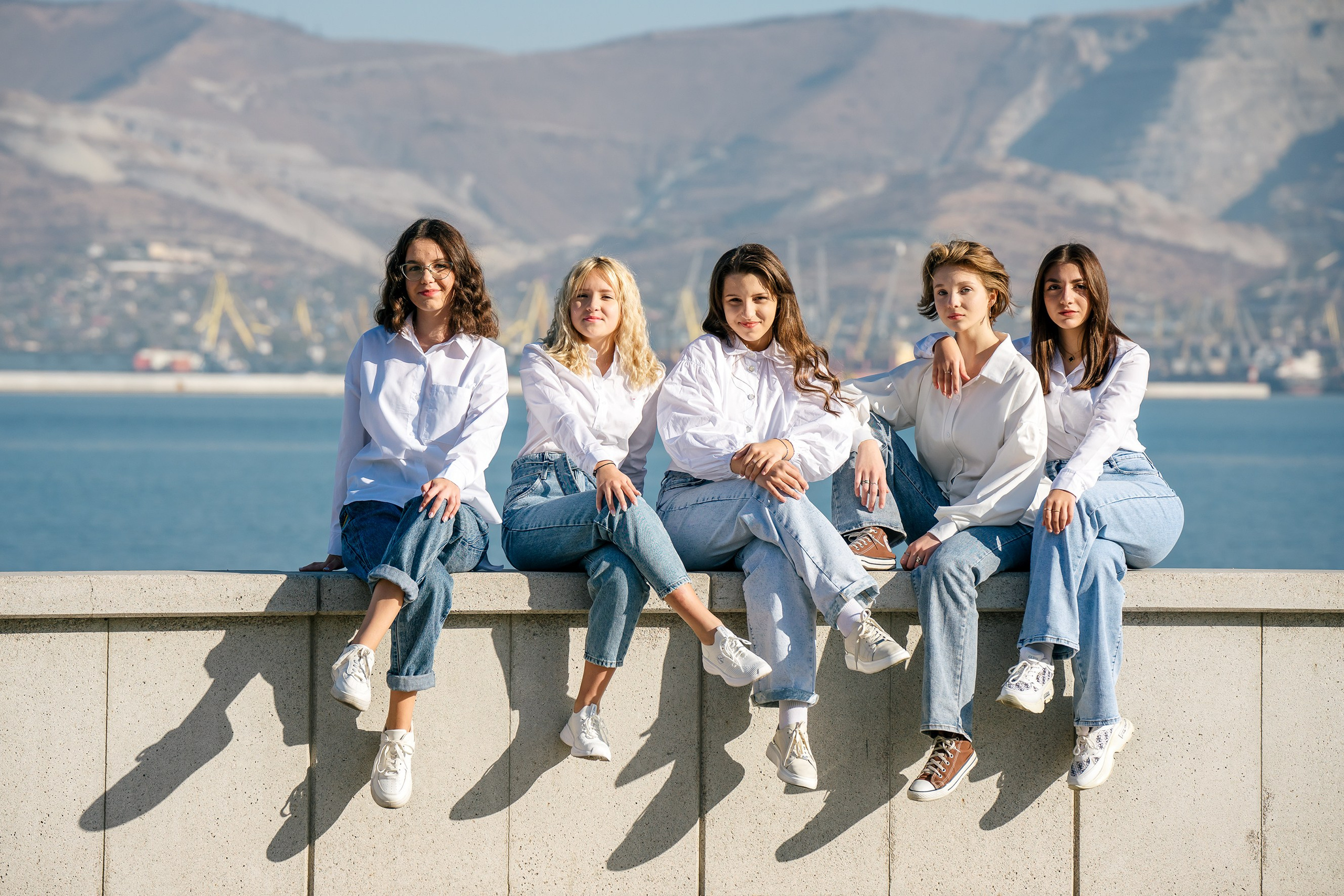 Фотографии с одноклассниками. Выпускные альбомы, школьные фотосессии в городе Новороссийске