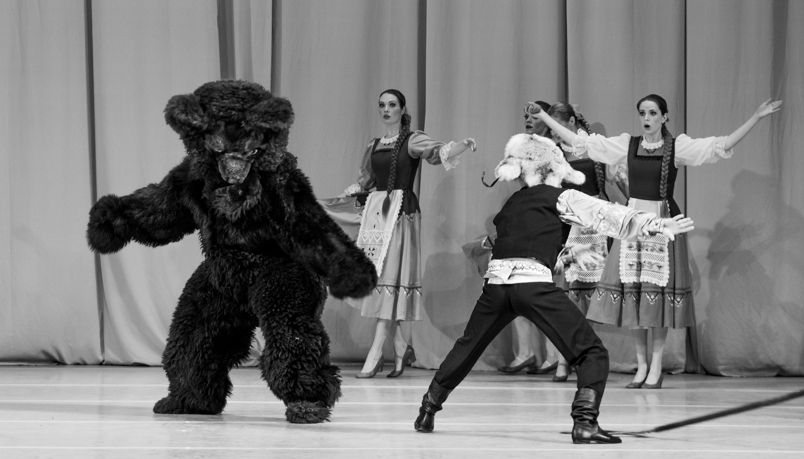 Ансамбль «Берёзка» им. Н. С. Надеждиной. Фотограф Николай Костюк