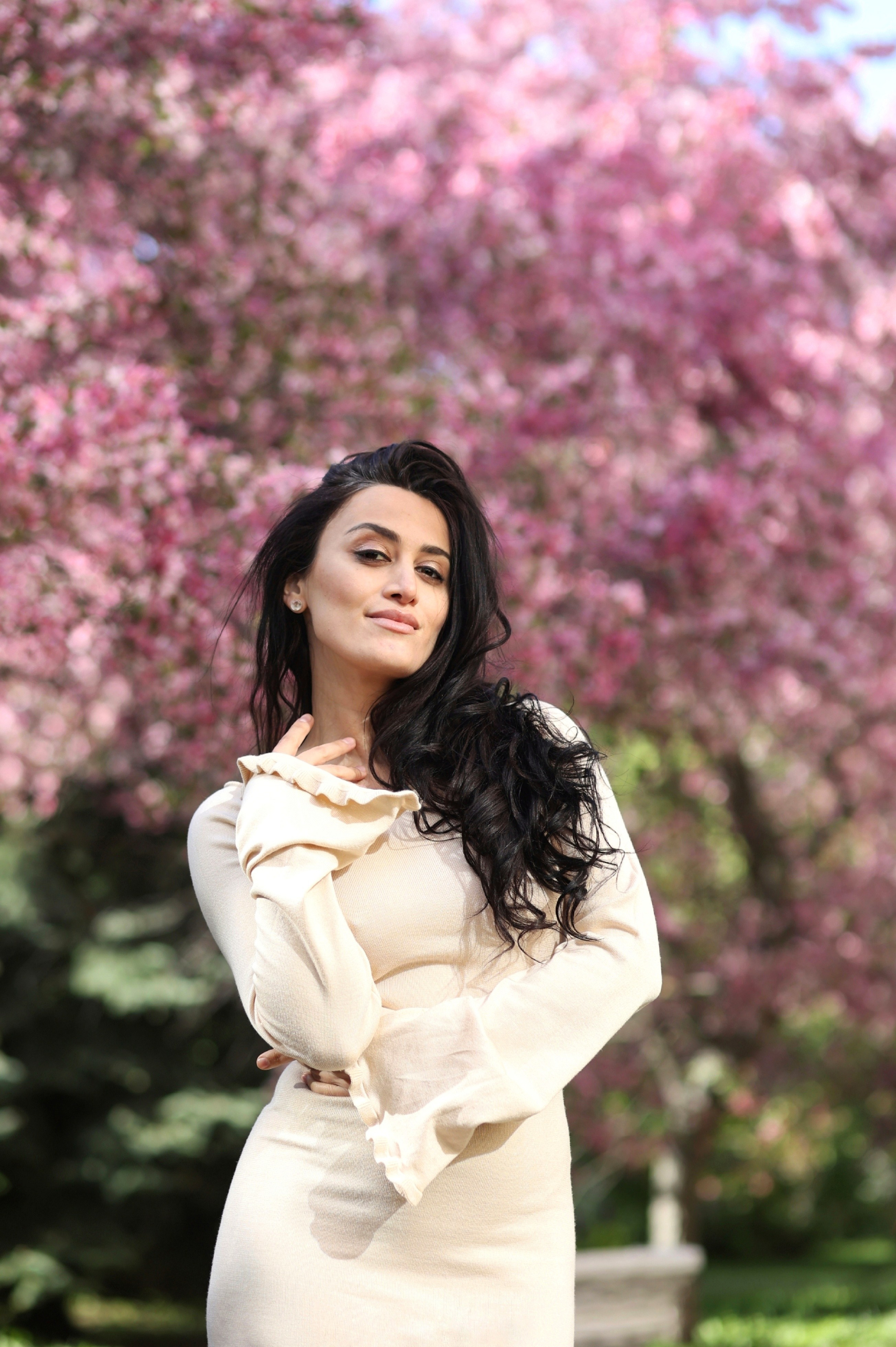 Цветение розовой яблони. Портретный фотограф Москва