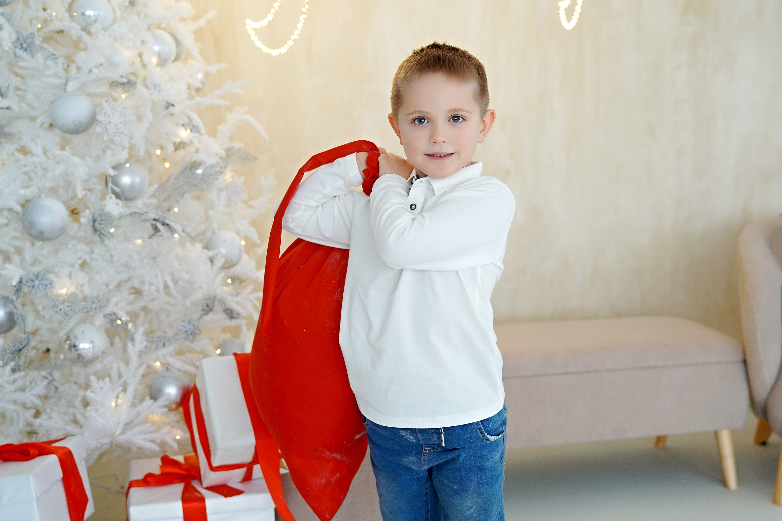 Семейная фотосессия в студии ZOOM (Сосенки). Семейный и детский фотограф в Москве Екатерина Офицерова