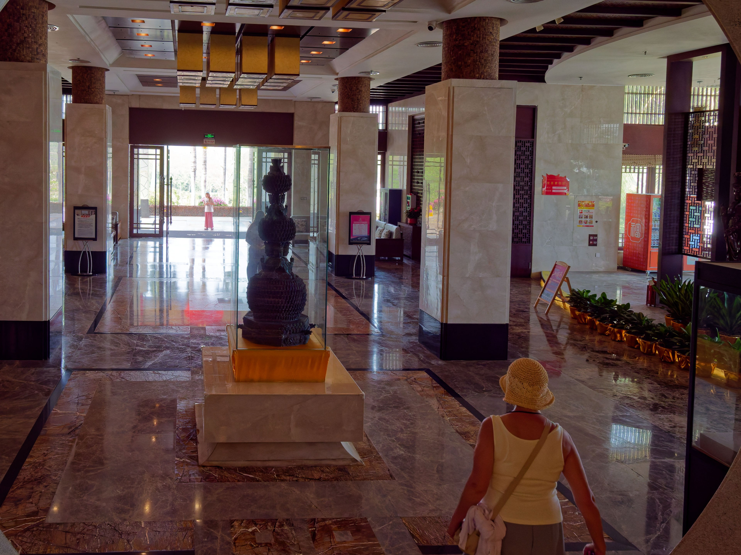 Хайнань 2026, Тур по буддийским храмам. Фотопрогулки по Миру