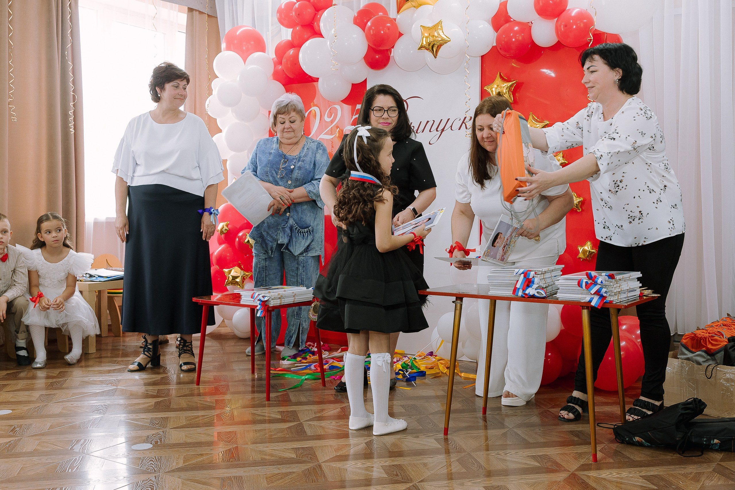 Выпускной в ДС 26. Выпускные альбомы Натальи Бутко: Новороссийск, Анапа, Геленджик