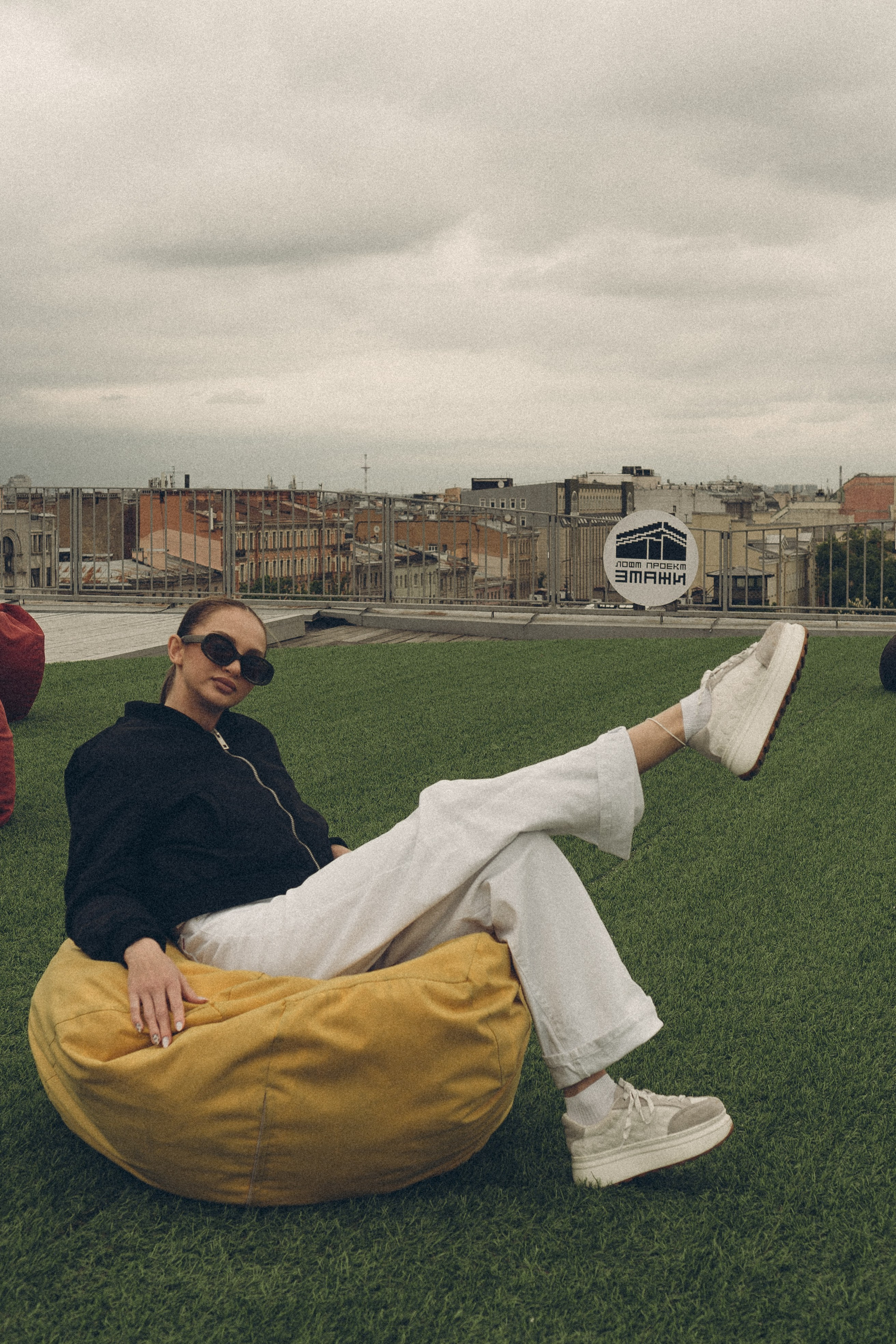 МЫ ГУЛЯЛИ ПРО КРЫШАМ ПИТЕРА. Профессиональный фотограф, Санкт-Петербург — Виктория Богомолова