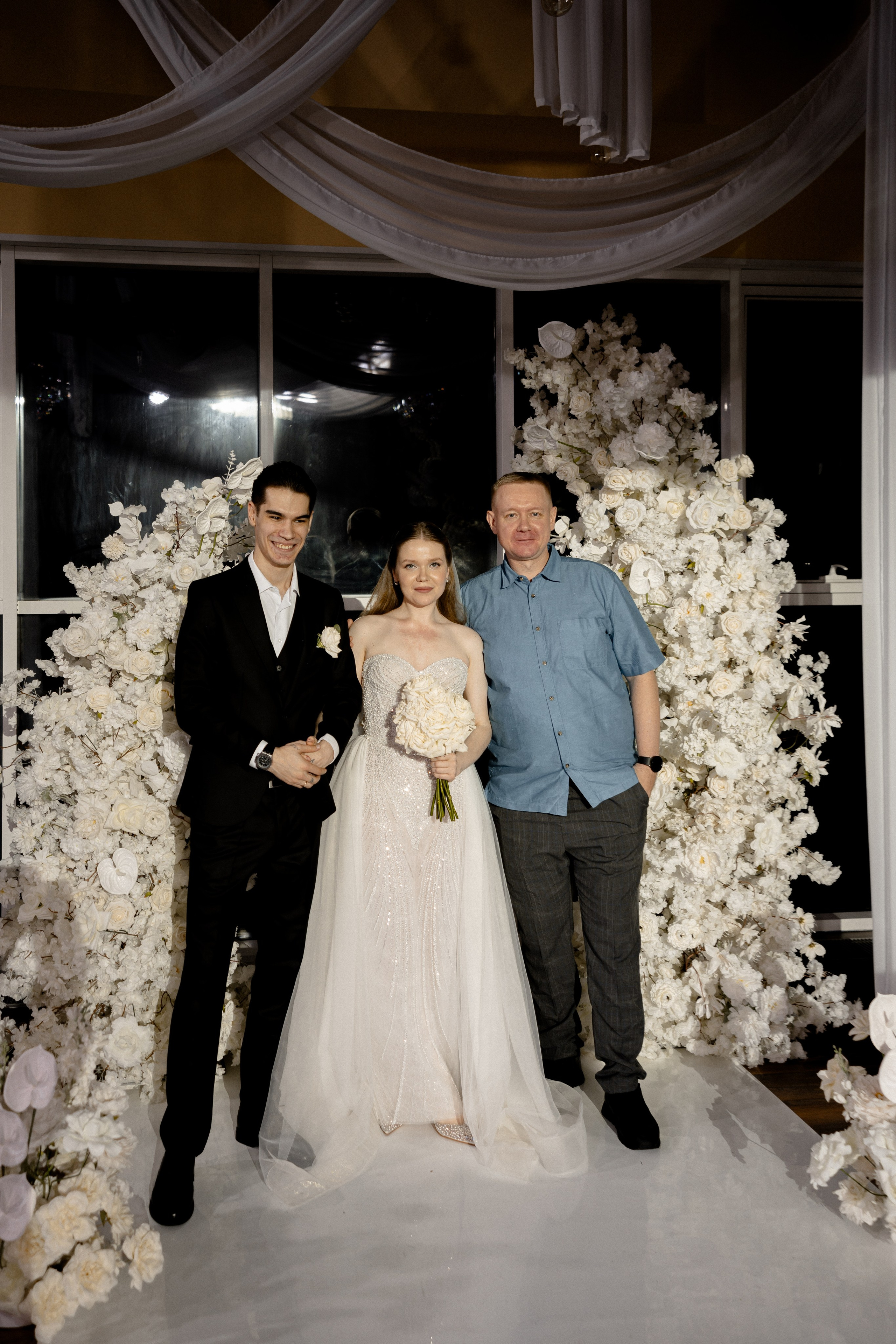 СВАДЕБНАЯ СЬЕМКА СБОРОВ В ОТЕЛЕ И ВЫЕЗД НА ЦЕРЕМОНИЮ (СНЯТО В СИБИРЕ В НИЖНЕВАРТОВСКЕ). Профессиональный фотограф, Санкт-Петербург — Виктория Богомолова