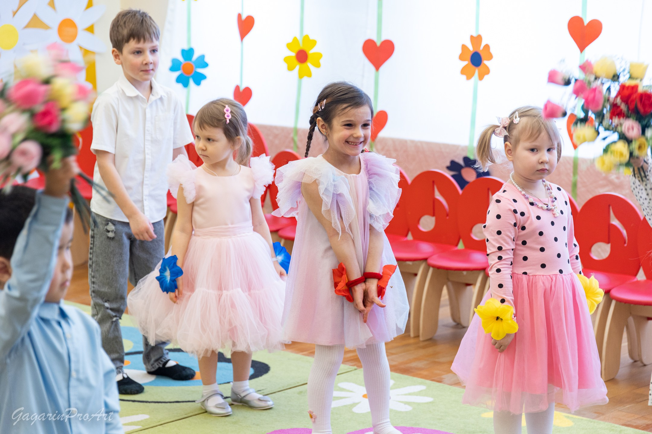 Фотограф в детский сад на утренник и праздник. GagarinProArt