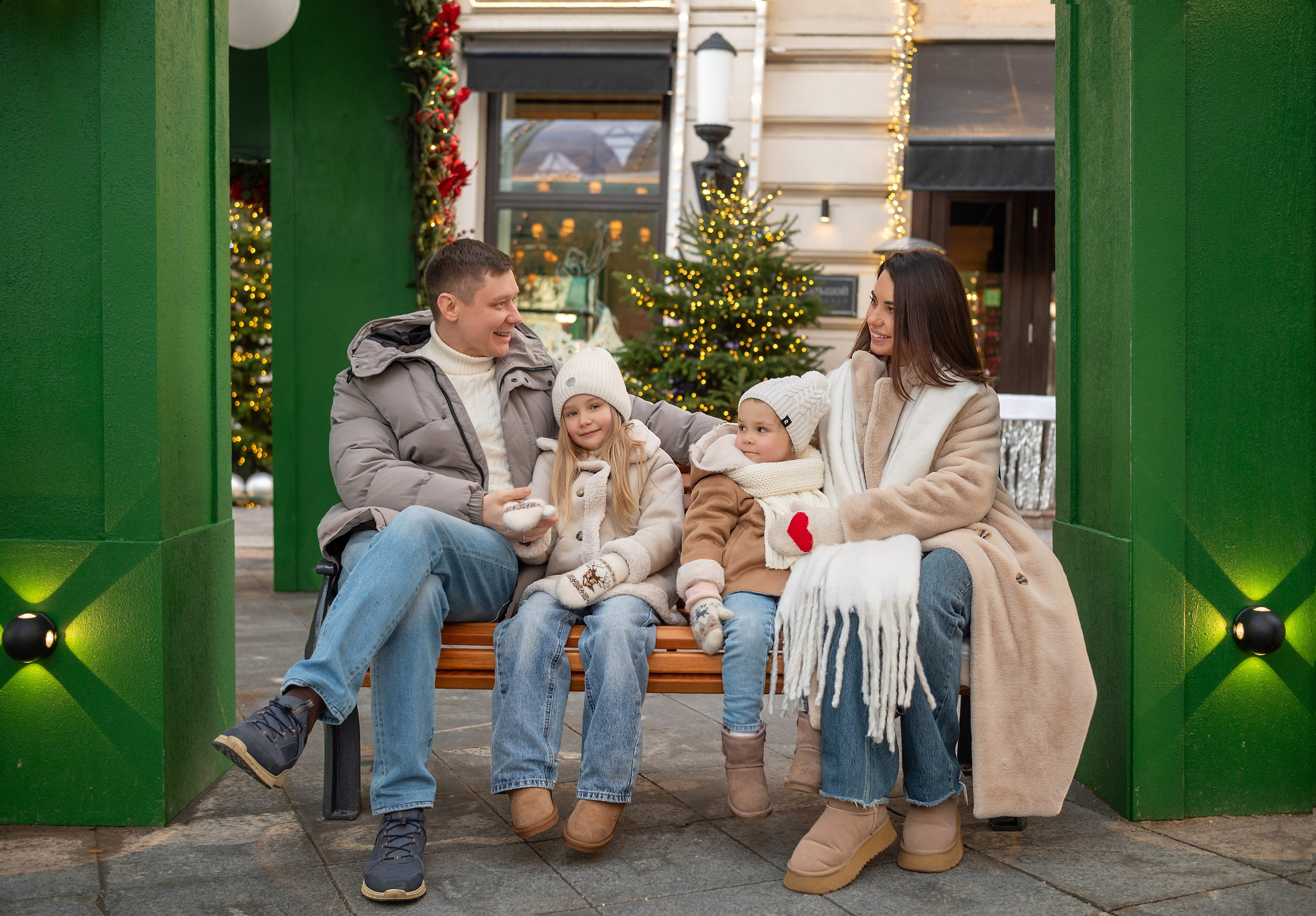 Новогодняя прогулка по Москве. Детский и семейный фотограф г. Москва Оксана Катаджи