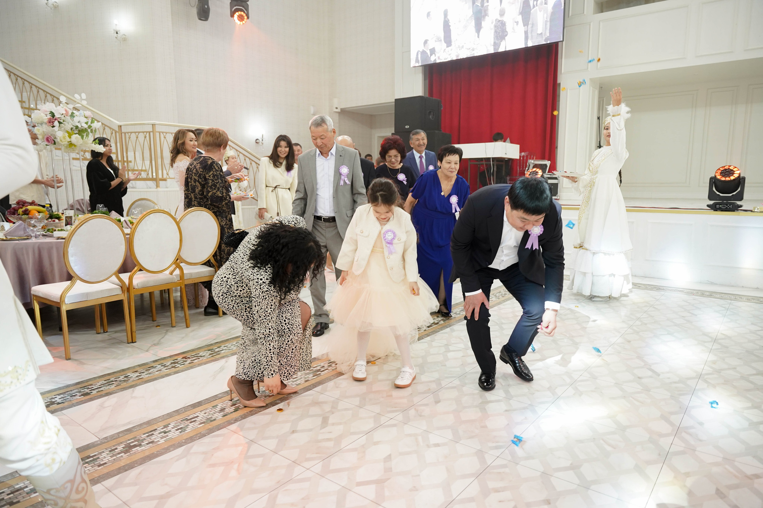 Dana uzatu. Фотограф Ернар Ержанов