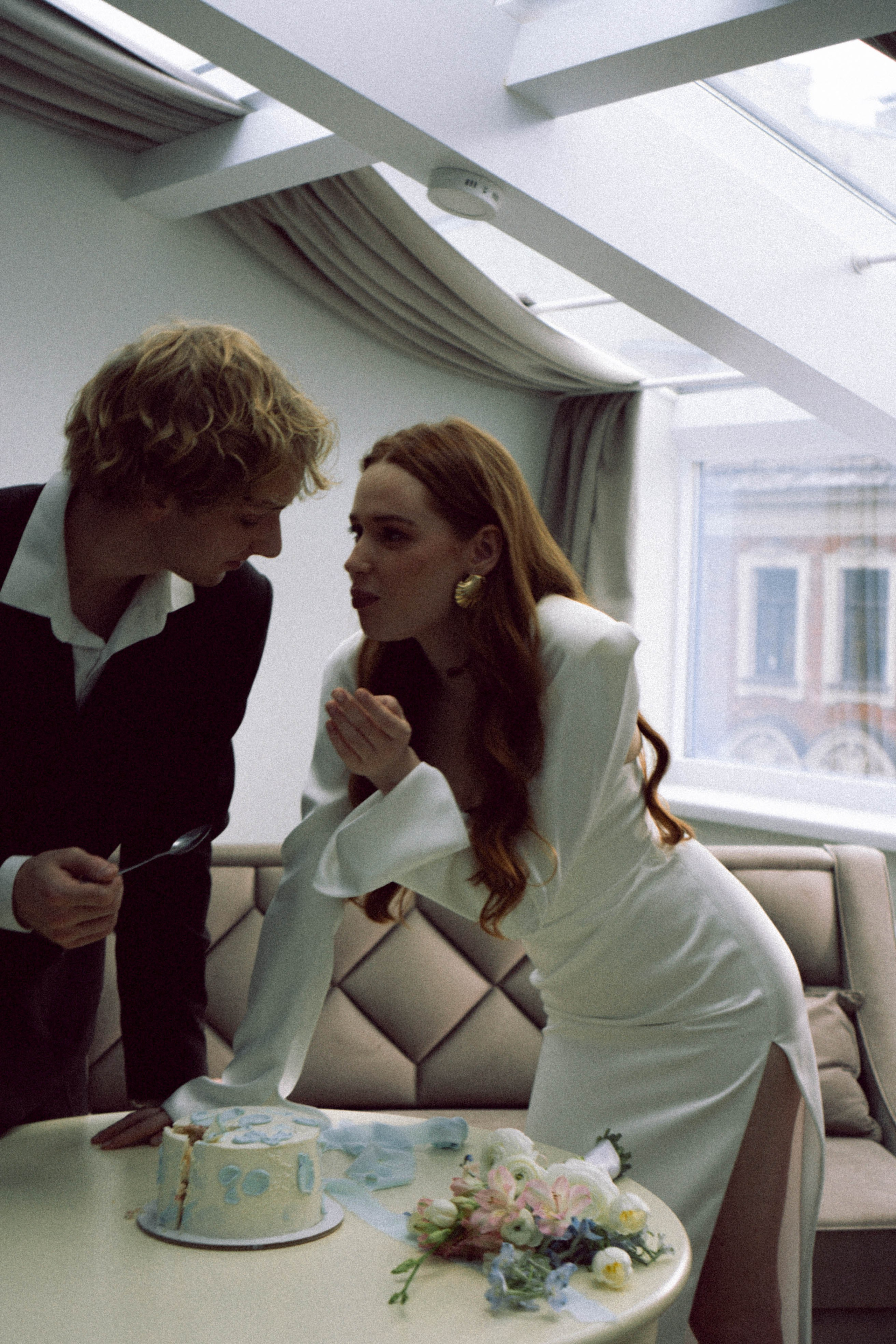 СВАДЕБНАЯ СЬЕМКА В ОТЕЛЕ. СБОРЫ ЖЕНИХА И НЕВЕСТЫ И ТАКЖЕ ТОР И ПОДГОТОВКА К ПРОГУЛКЕ. Профессиональный фотограф, Санкт-Петербург — Виктория Богомолова