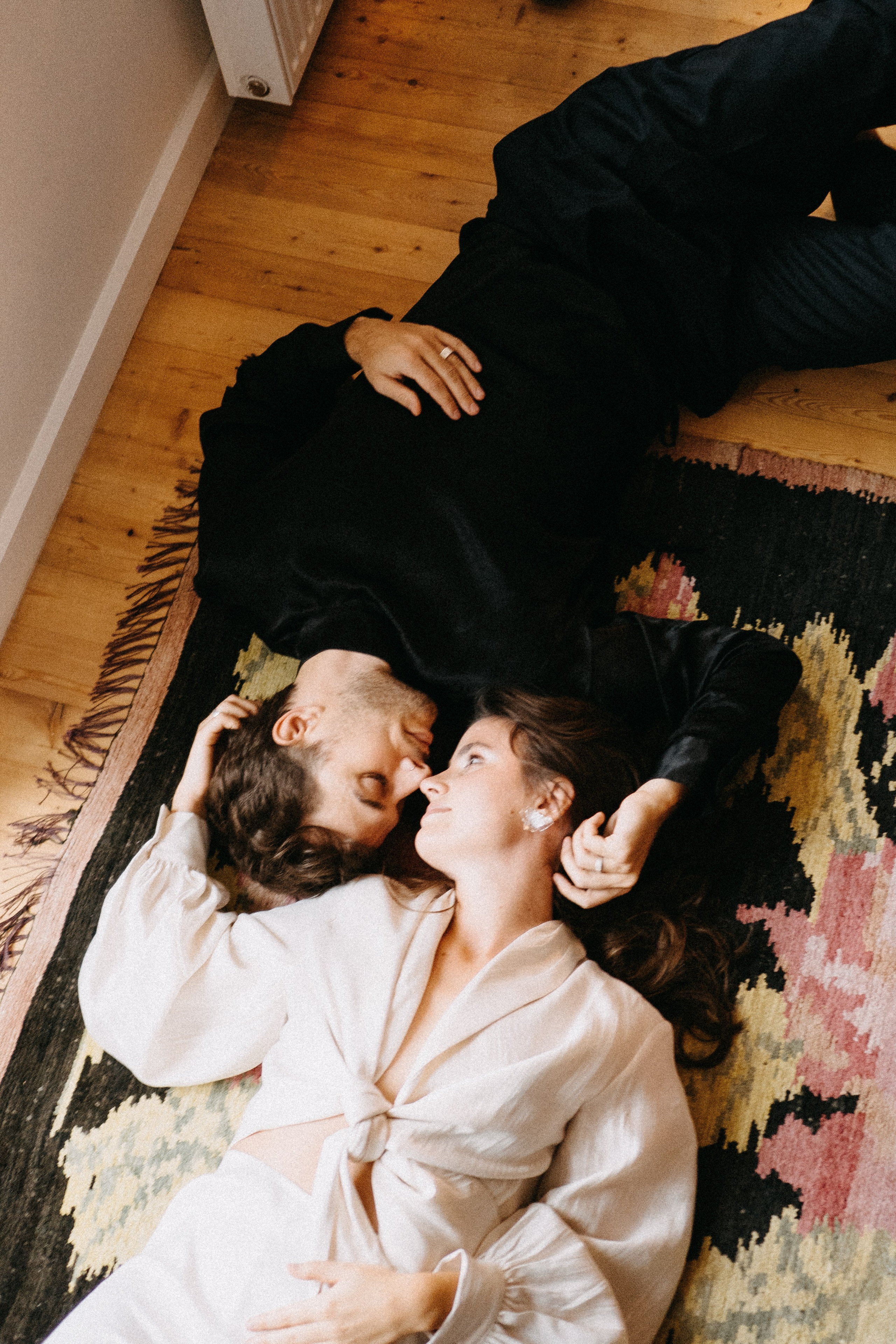 СБОРЫ ЖЕНИХА И НЕВЕСТЫ В УЮТНОЙ КВАРТИРЕ В ЦЕНТРЕ САНТК-ПЕТЕРБУРГА. Профессиональный фотограф, Санкт-Петербург — Виктория Богомолова