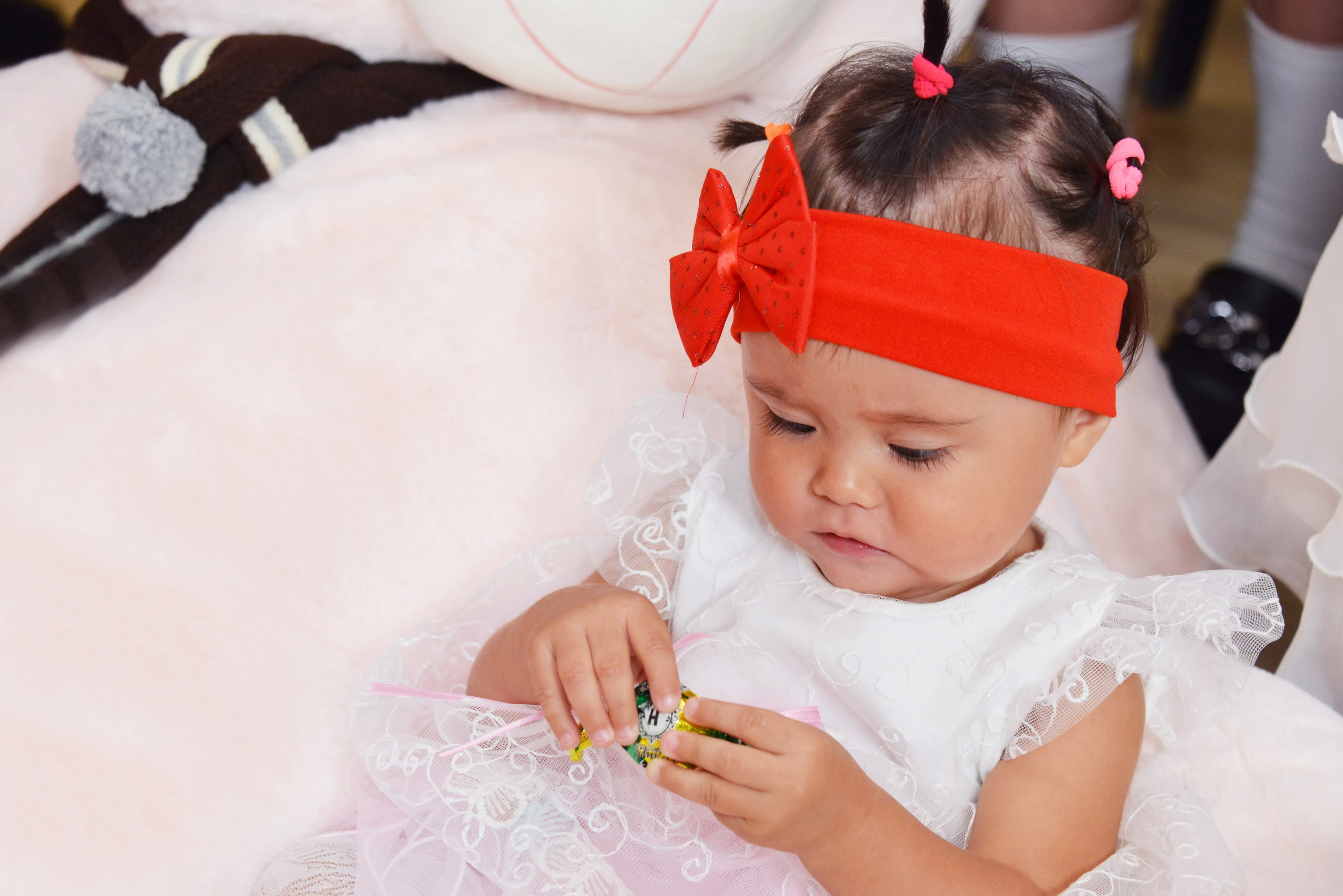 Дети-5 (Адель-1годик). Фотосъёмка. Фотограф Сергей Авдеев-семейный и детский фотограф в Алматы