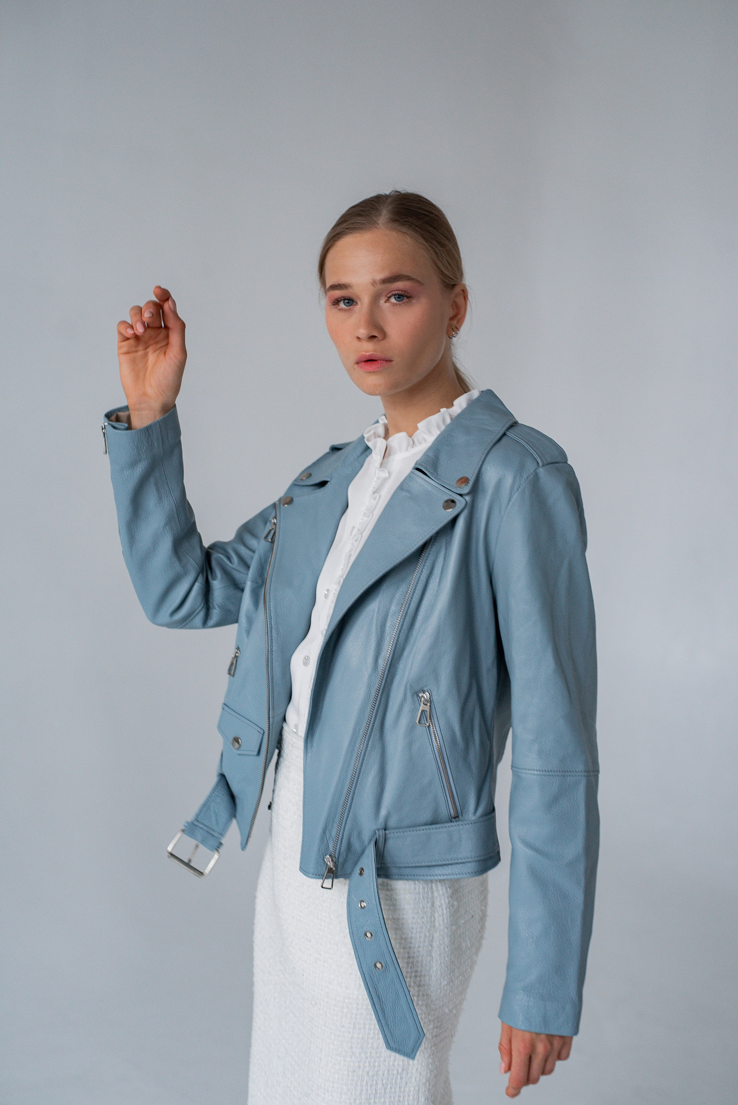 Куртки (фон). Контент фотограф в Москве Лихачева Ксения