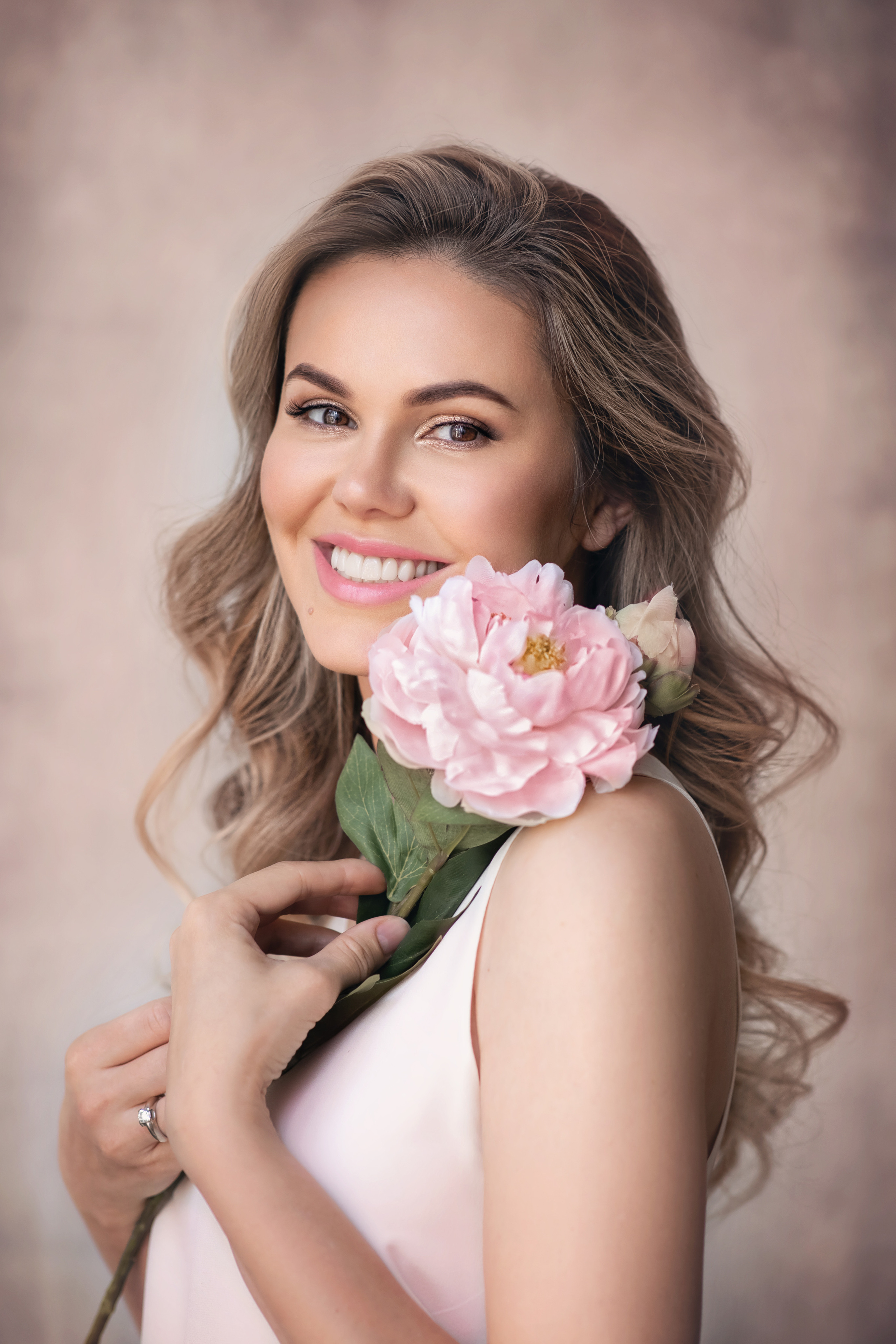 ЖЕНСКИЙ ПОРТРЕТ. Фотограф Москва