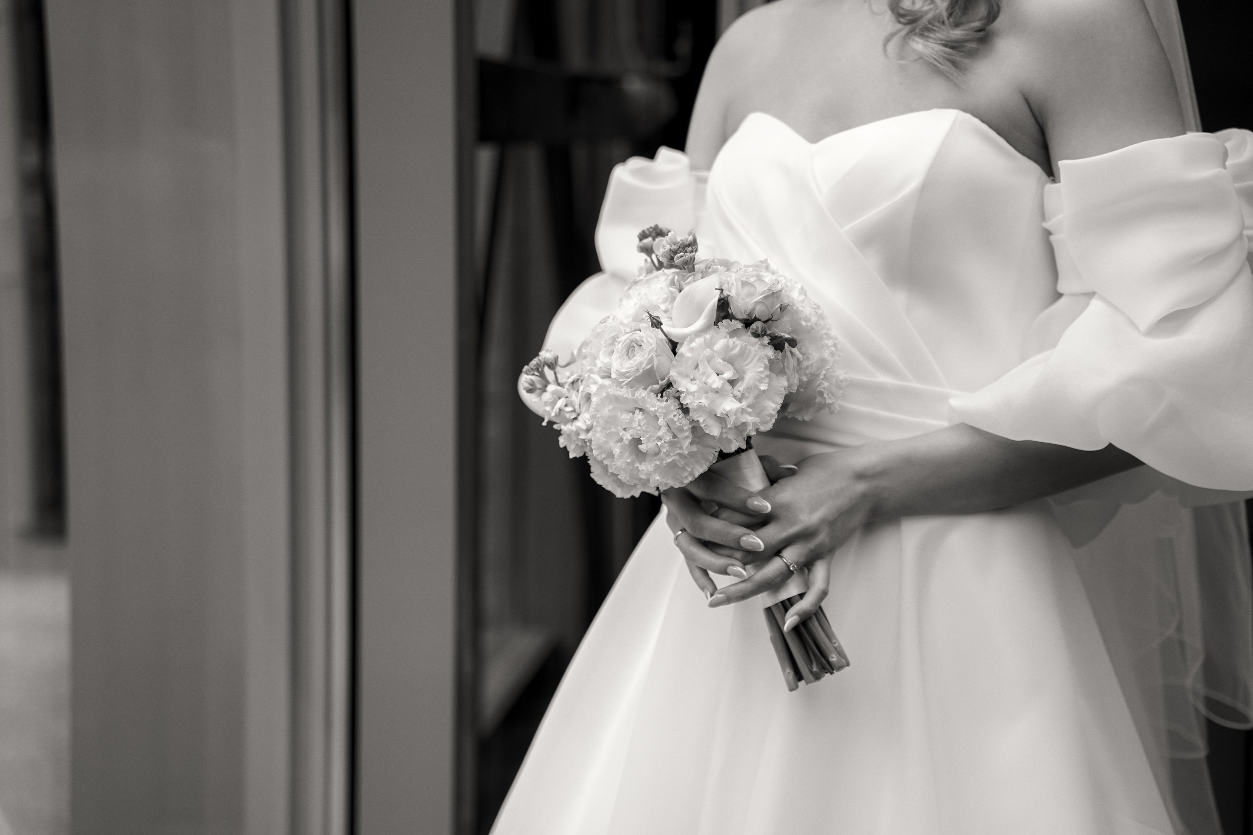 Свадебная фотосессия «4 часа». Отель Резиденция в Ростове-на-Дону. Кадры молодоженов на природе. Фотосессия банкета 1 час. Свадебный фотограф в Ростове-на-Дону. Таинство Крещения и Венчания, семейные фотосессии. Алёна Чёботова