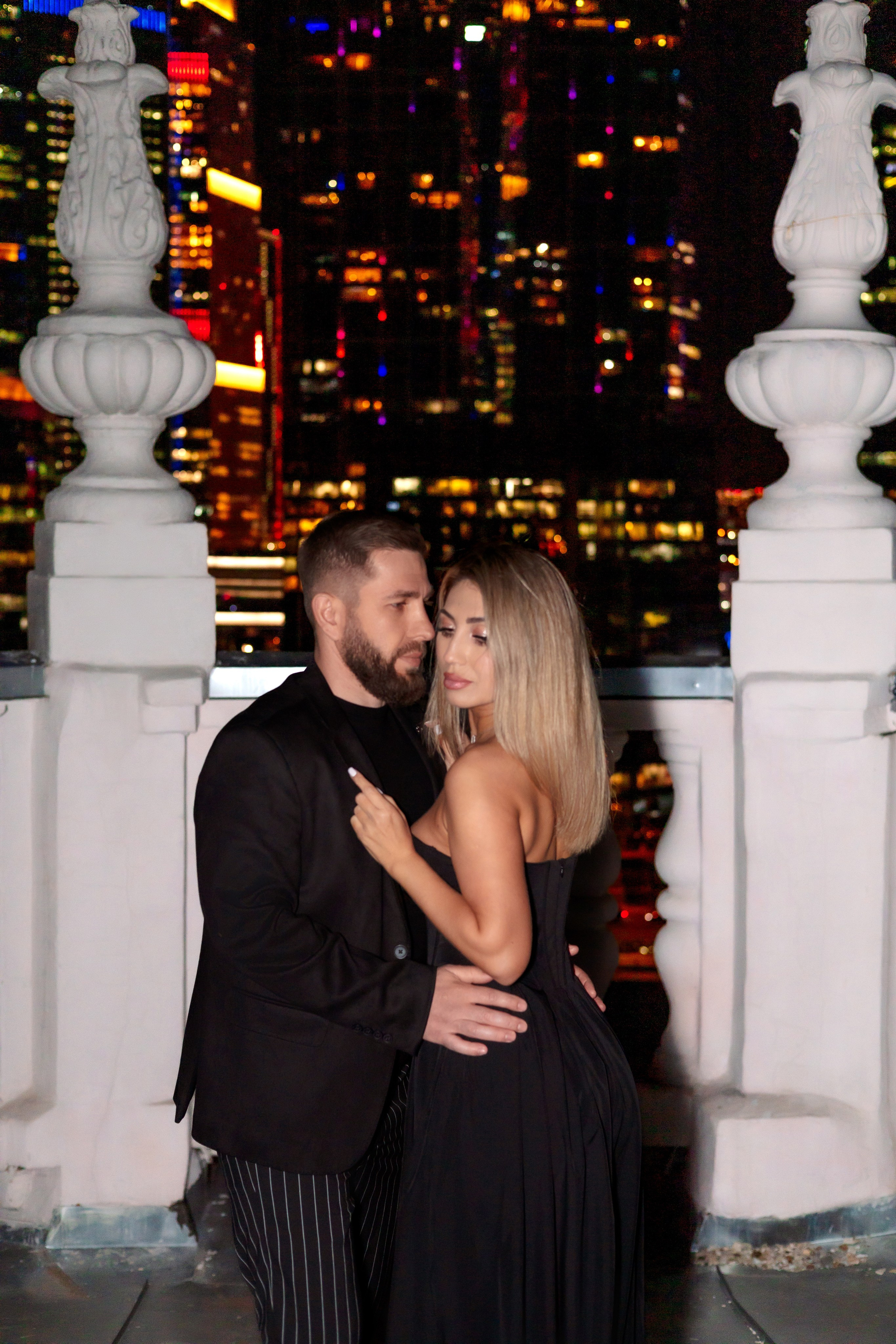 Ночная съёмка на крышах Москвы. Главная