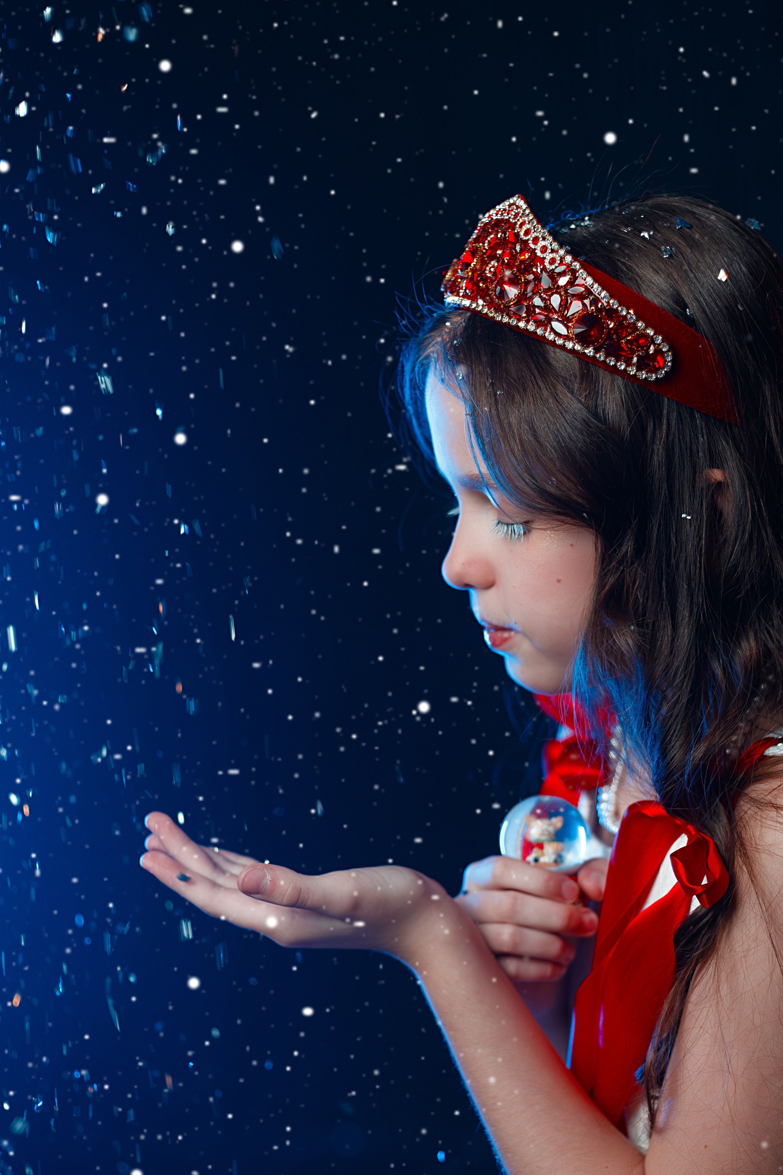 Снежный шар. Детский студийный фотограф Сочи