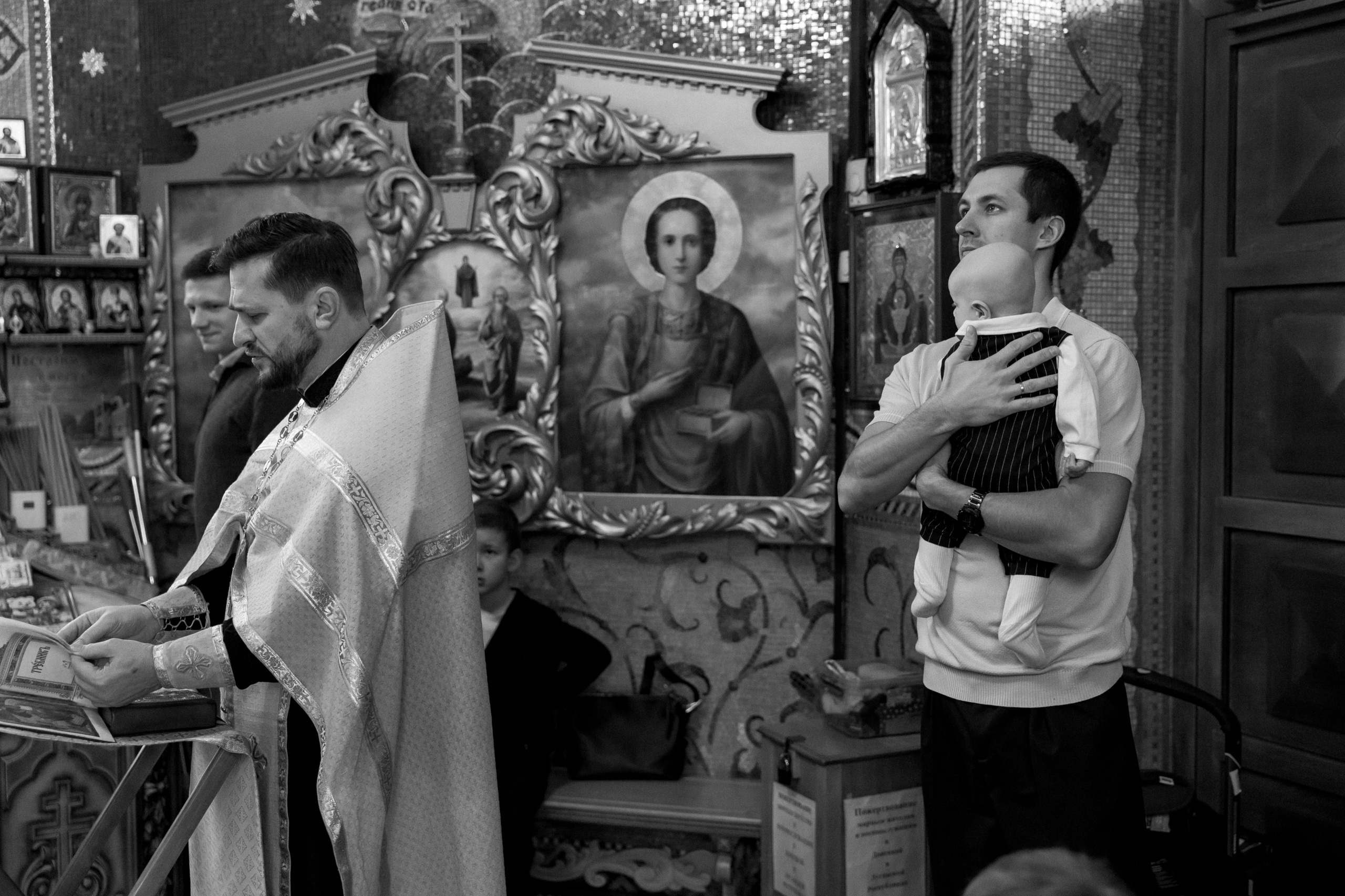 Крещение Ивана в часовне Серафима Саровского