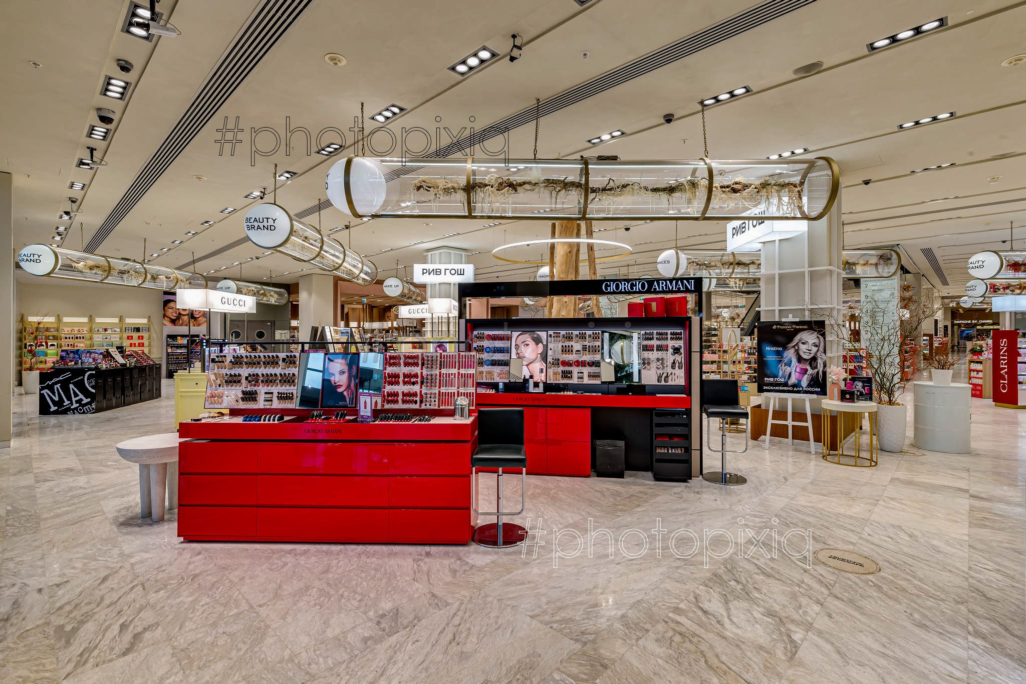 Интерьерная съёмка магазина парфюмерии и косметики Рив Гош. Интерьерная съёмка и виртуальные туры — Интерьерный фотограф Кузнецов Сергей (photopixiq)