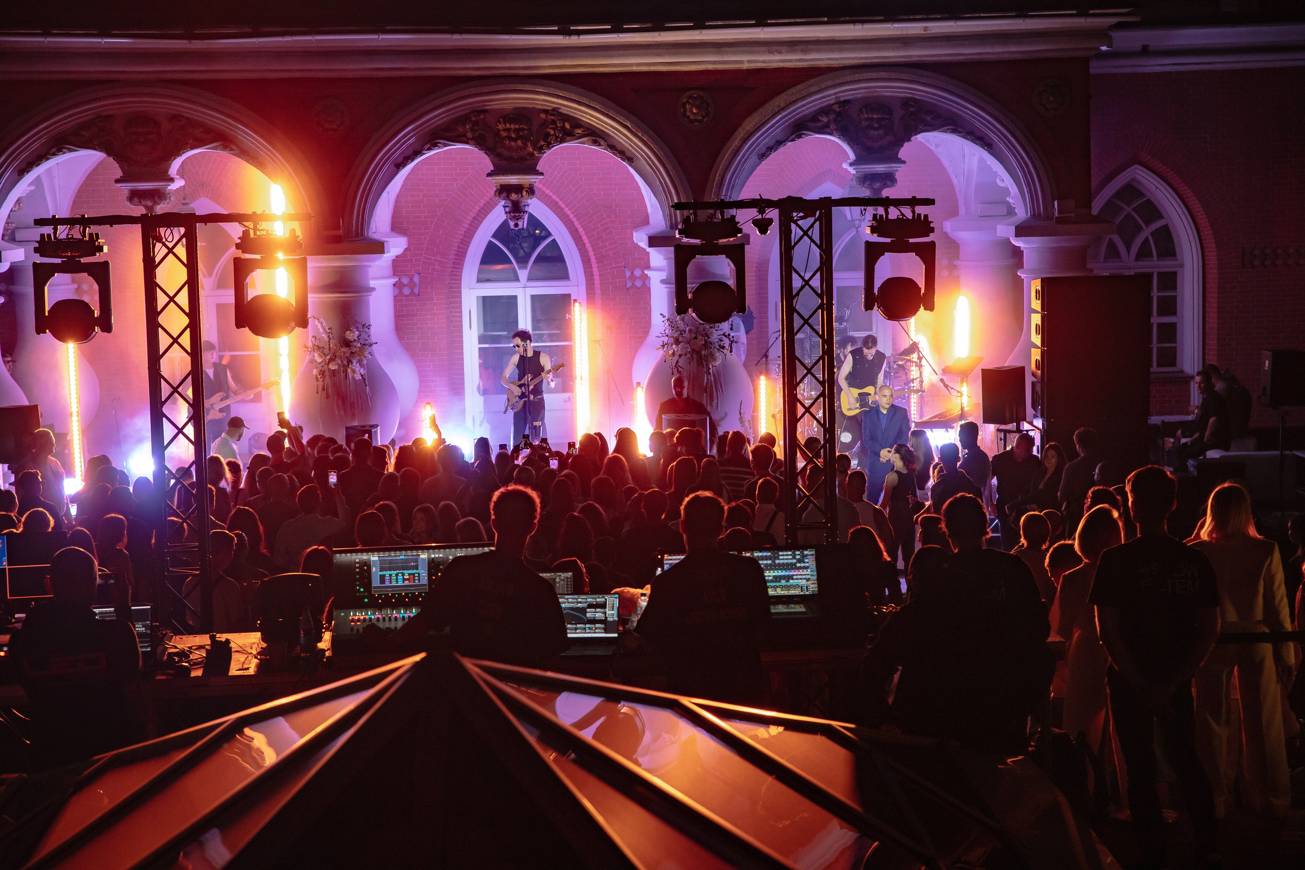 Группа ZOLOTO в Петровском путевом дворце/ AESTHETIC ONLY. Фотограф в Москве Яна Полосина