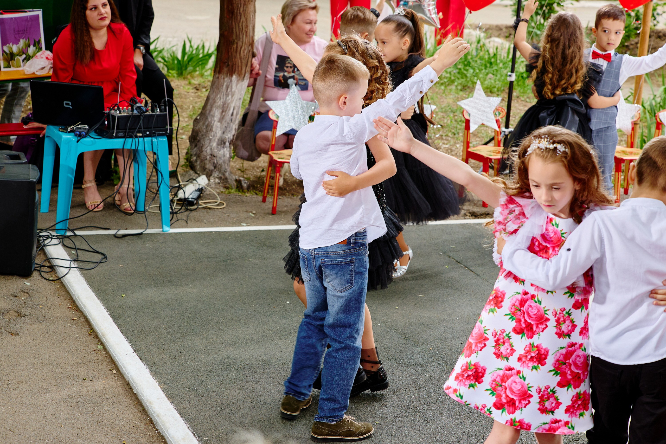 Выпускной 45 сад. Фотограф Выпускные альбомы Таганрог Сергей Коробченко