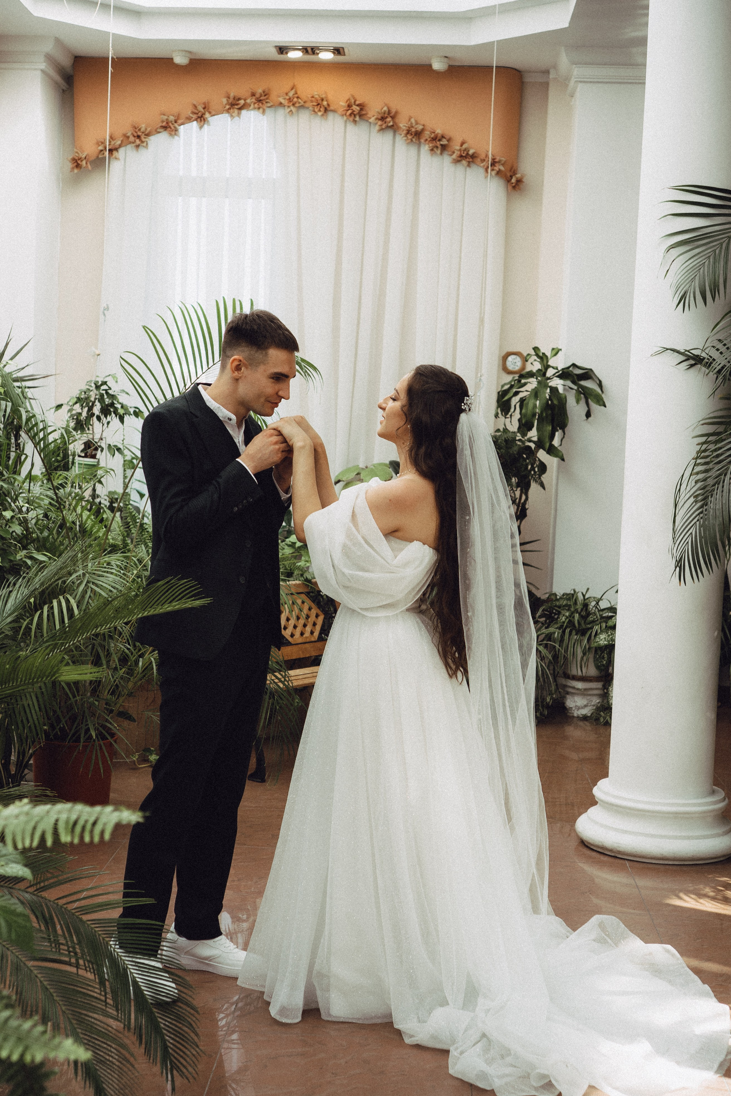 СВАДЕБНАЯ СЬЕМК В ПАРКЕ 300-ЛЕТИЯ. Профессиональный фотограф, Санкт-Петербург — Виктория Богомолова