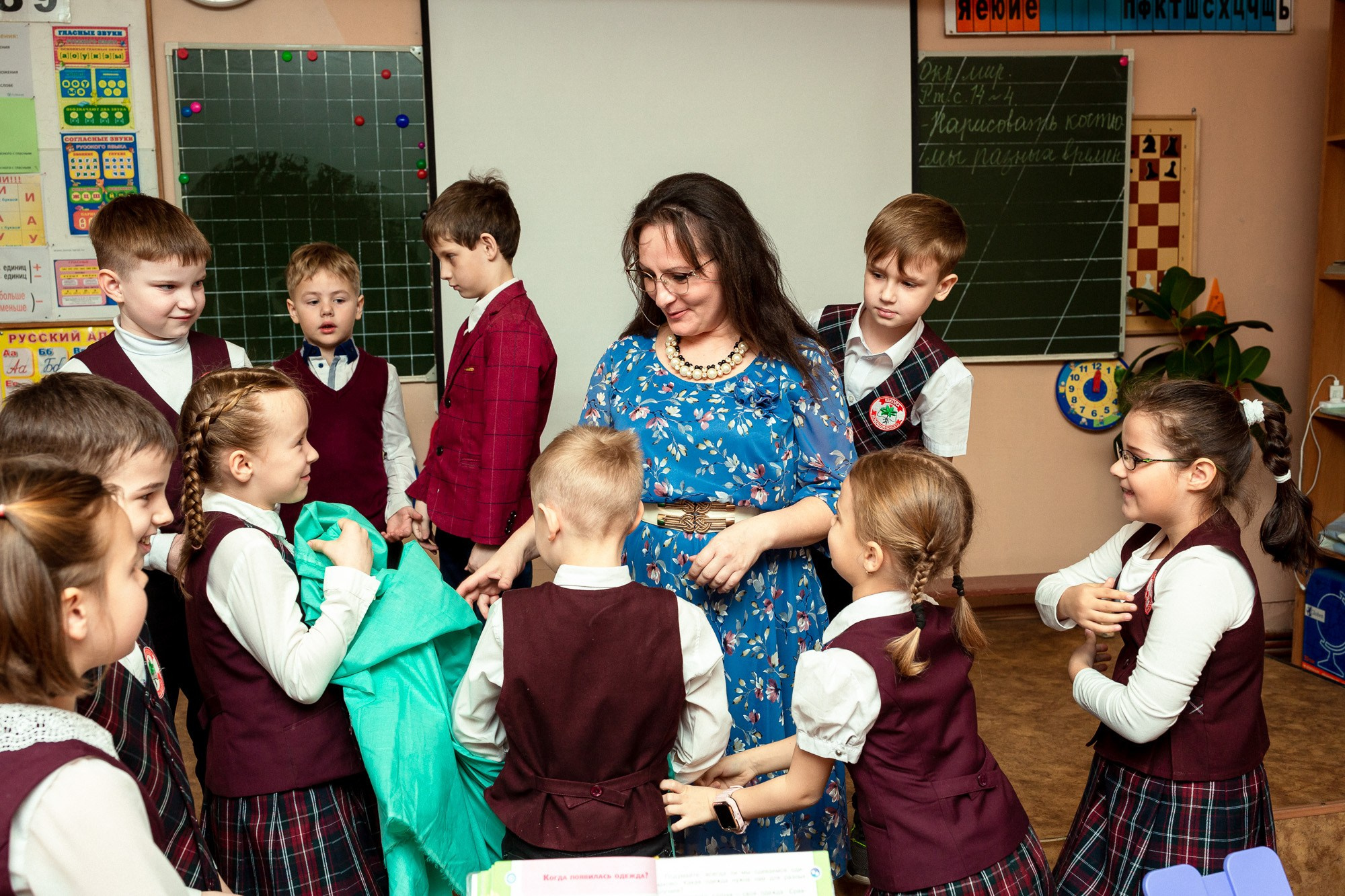 Уроки в школе. Андрей Кровлин — фотограф в Славянке