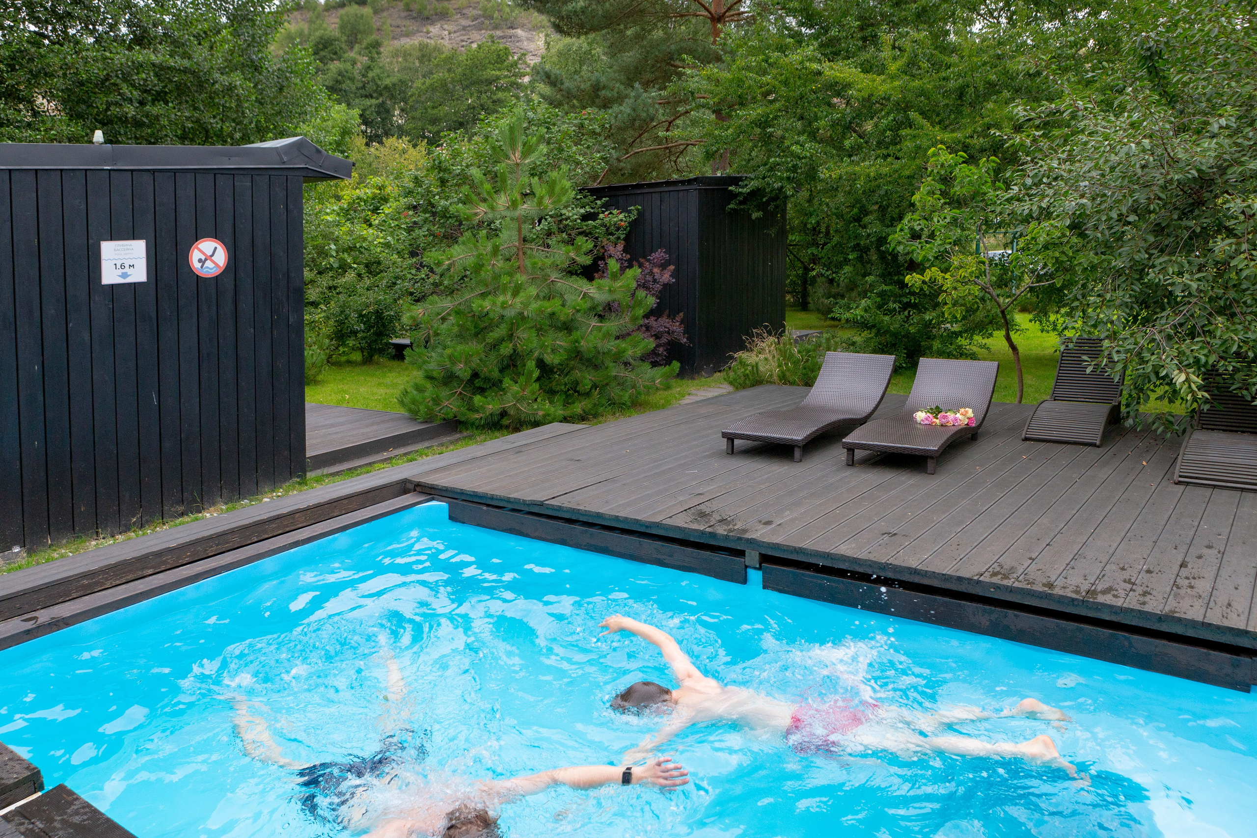 Формальная сторона. Фотографии Саши Любина