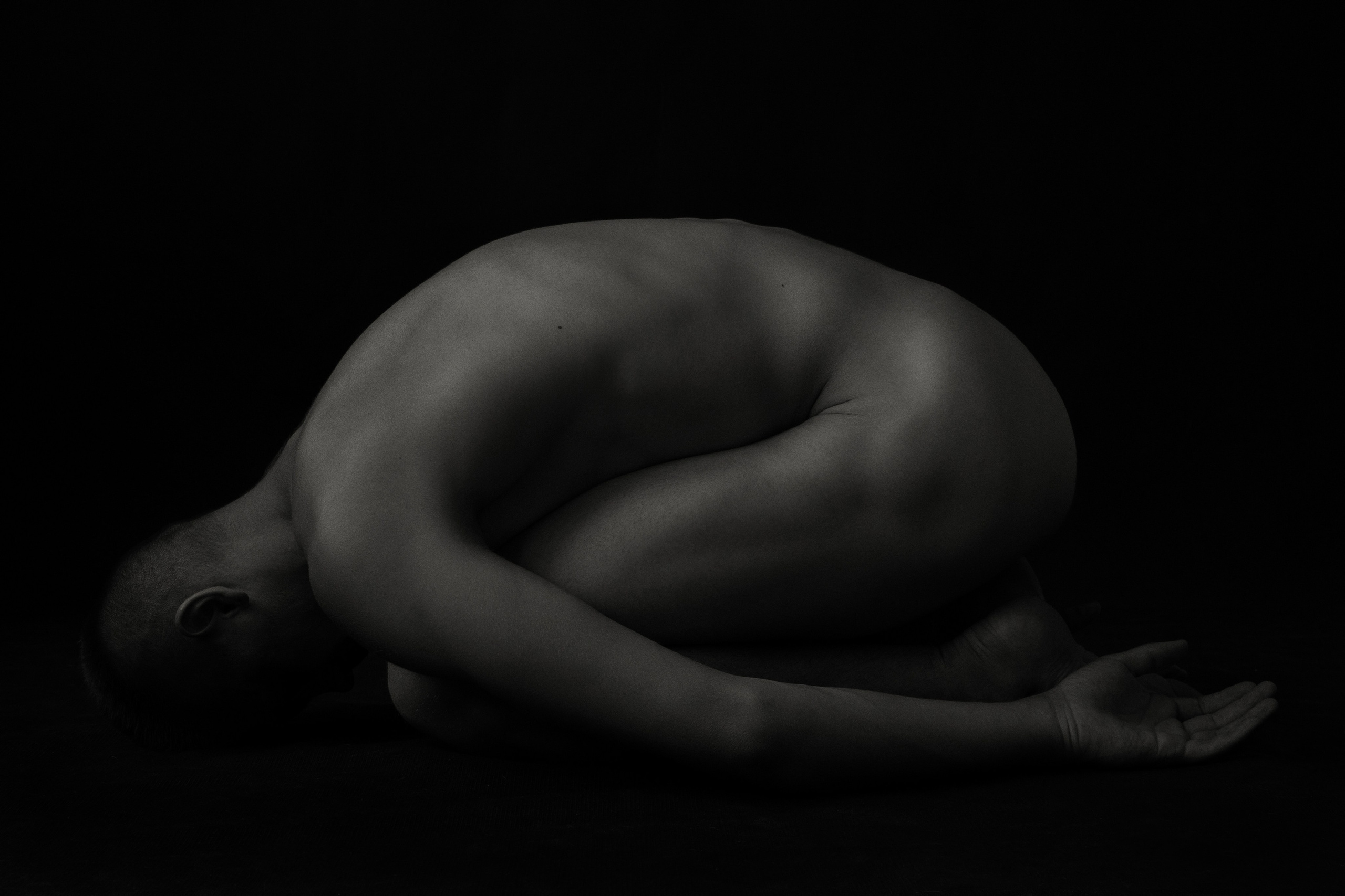 СЕРГЕЙ, преподаватель йоги — COVER STORY for PROVOCATOR Magazine. Photographer Anna Arzamastseva