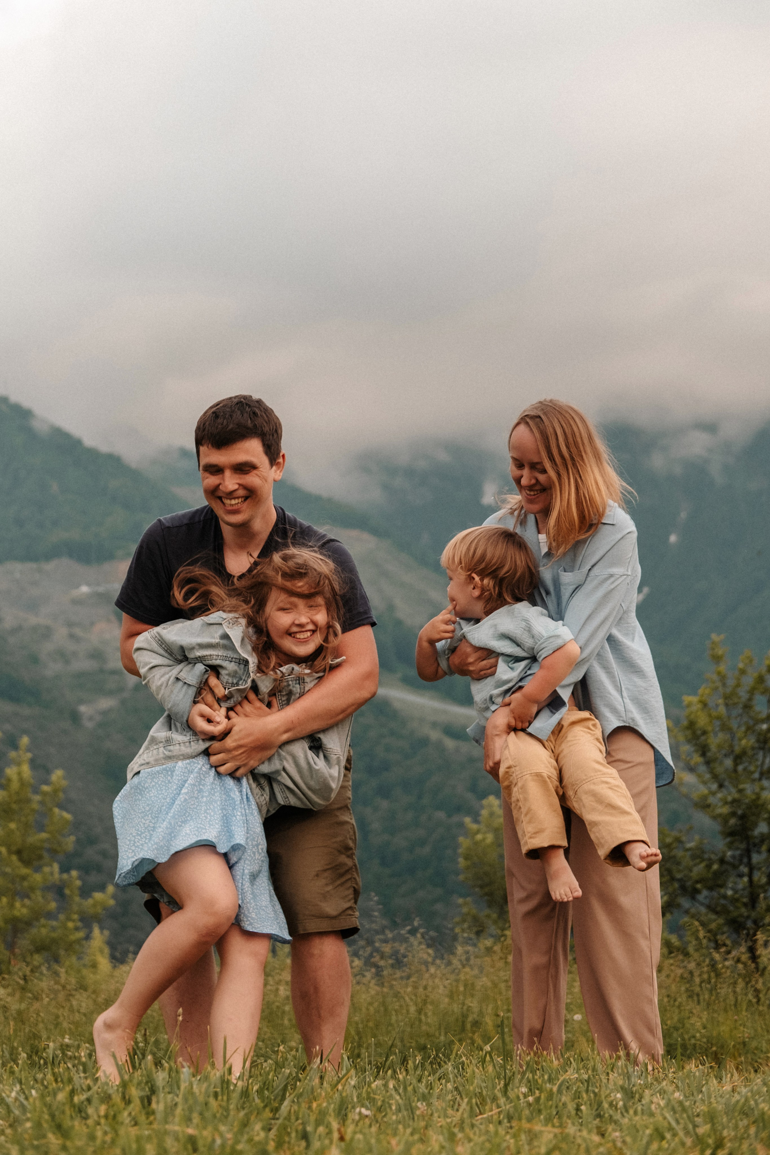 Семейные фотосессии в Сочи, Сириус и на Красной поляне. Семейный, свадебный фотограф Сочи, Адлер, Красная поляна