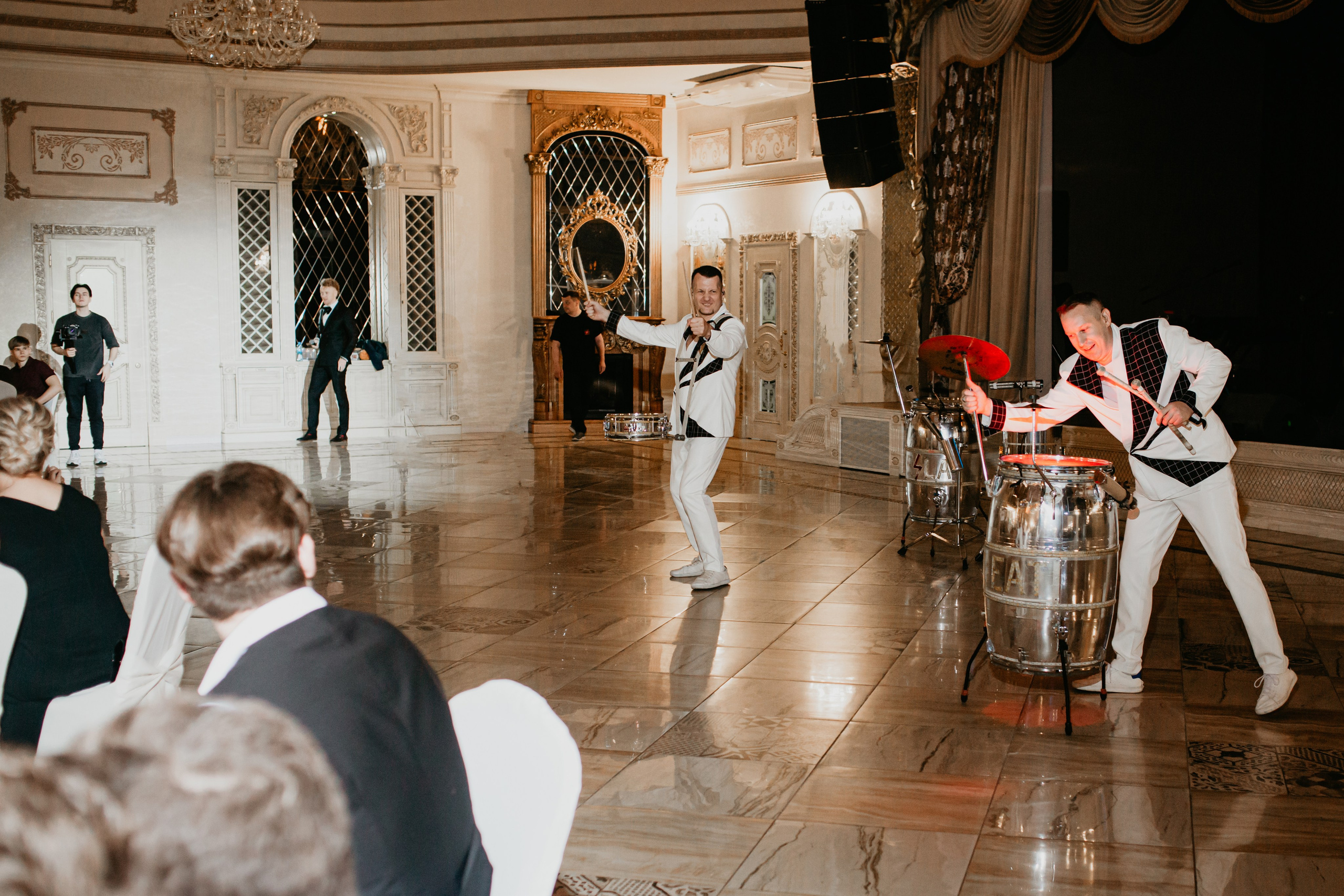 Выпускной. 11 лицей. Фотограф в Челябинске Ополихина Анна