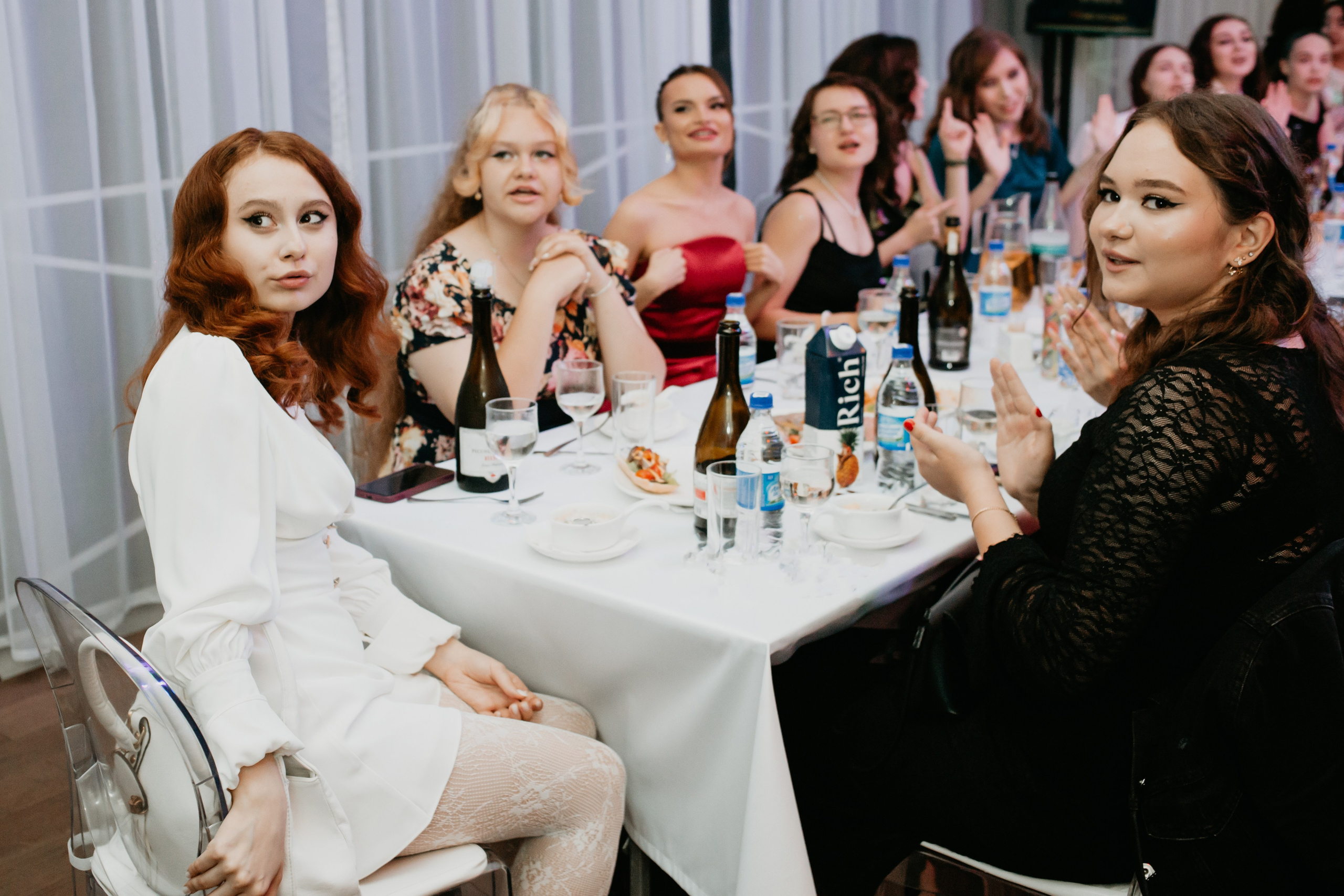 Выпускной 2025 (41 школа) 11 класс. Фотограф в Челябинске Ополихина Анна