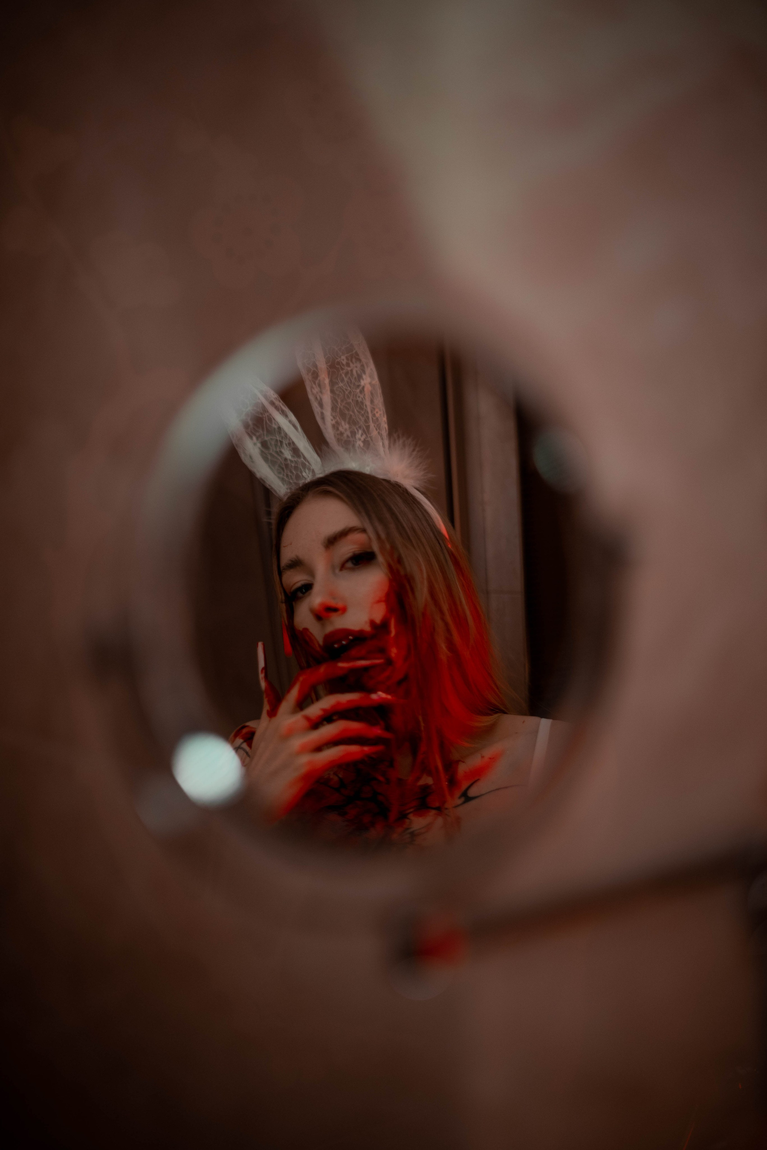 Лиза. Женский фотограф. Создатель украшений ручной работы. Модель