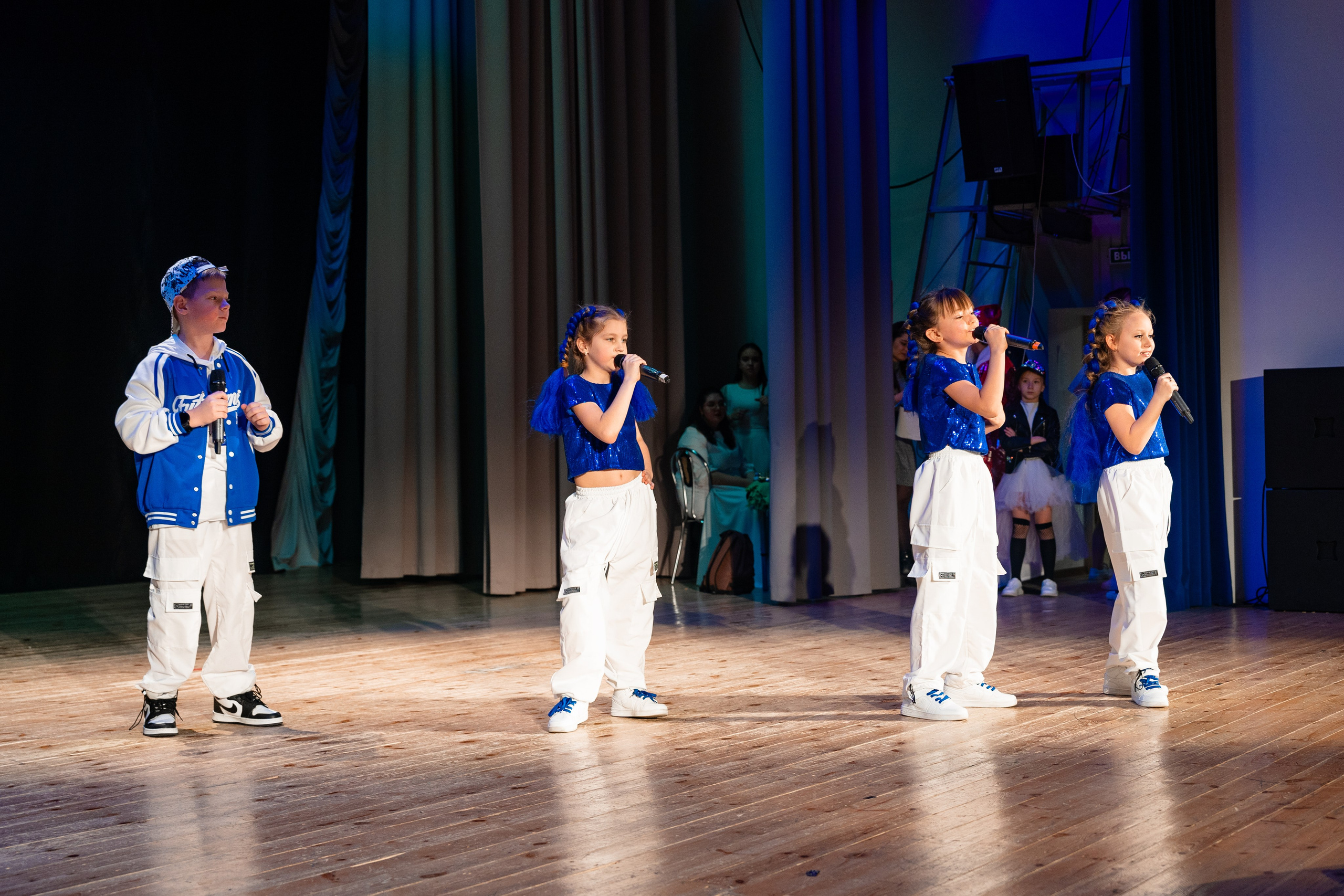 Концерт ДК Буривестник. Фотограф Никита Комаров