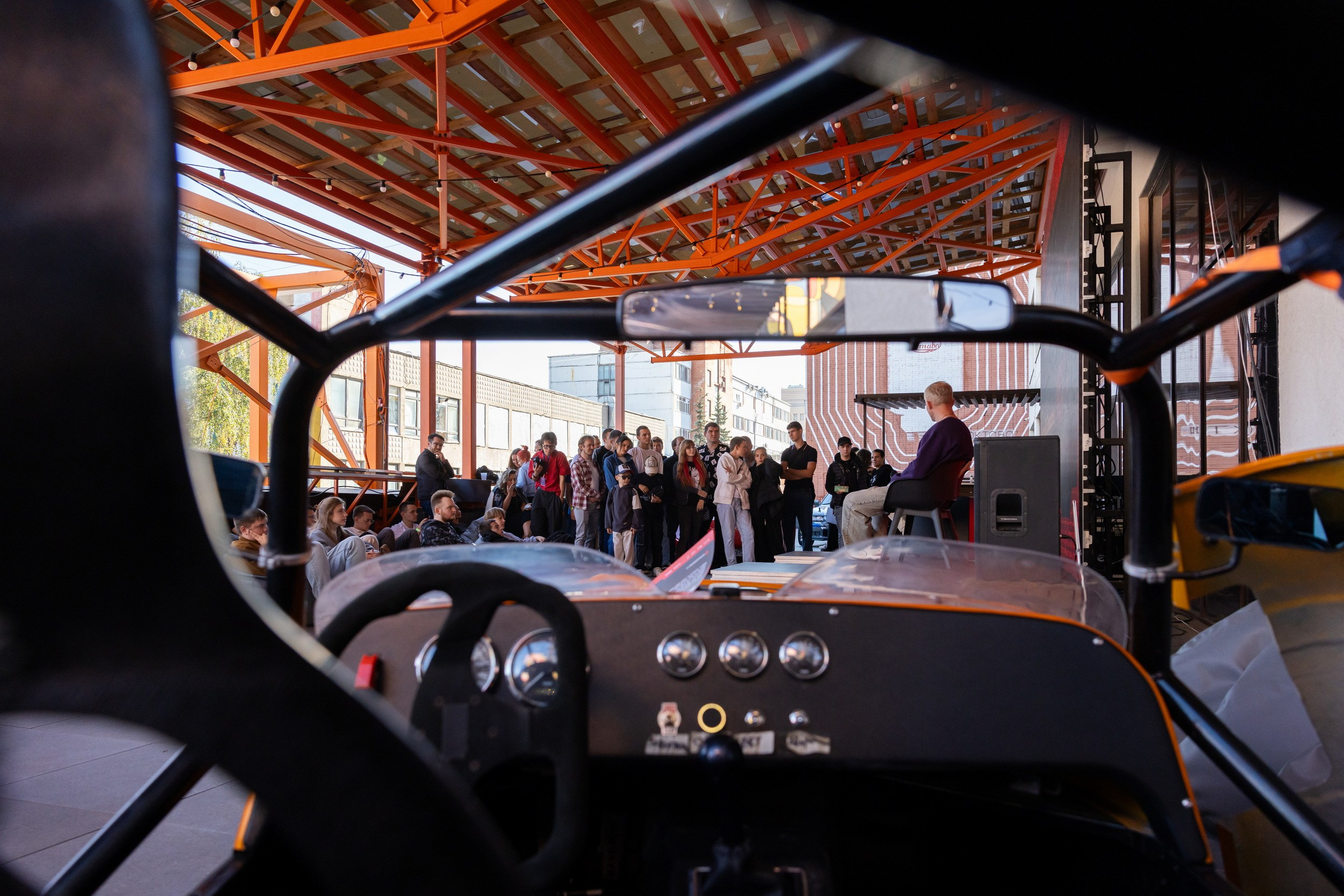 Фестиваль «Электромашина» (13 сентября 2025). Репортажный фотограф Алексей Пирязев