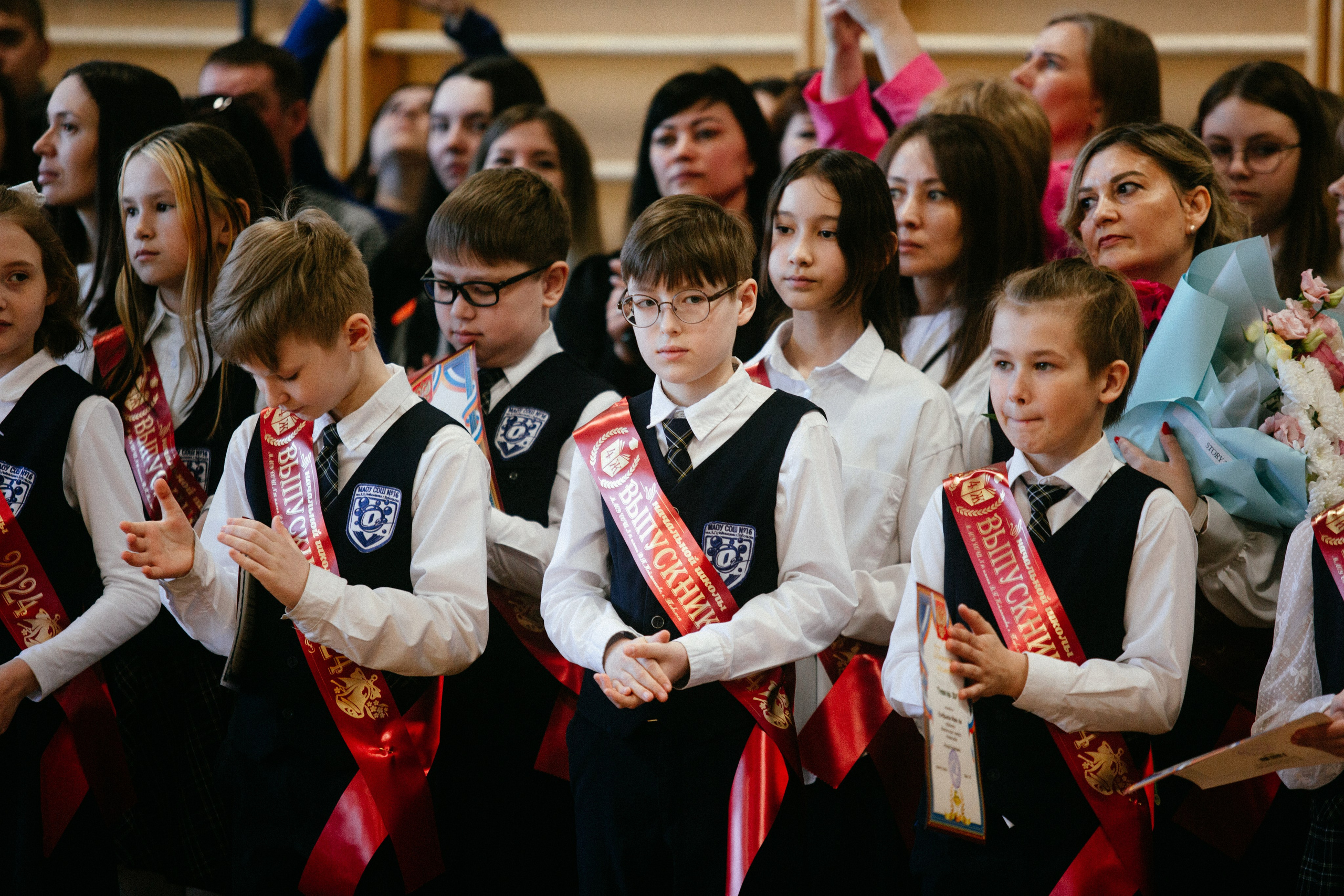Выпускной в начальной школе. Арт-фотограф Крис Л. в Тобольске: портрет, семейные, свадьбы