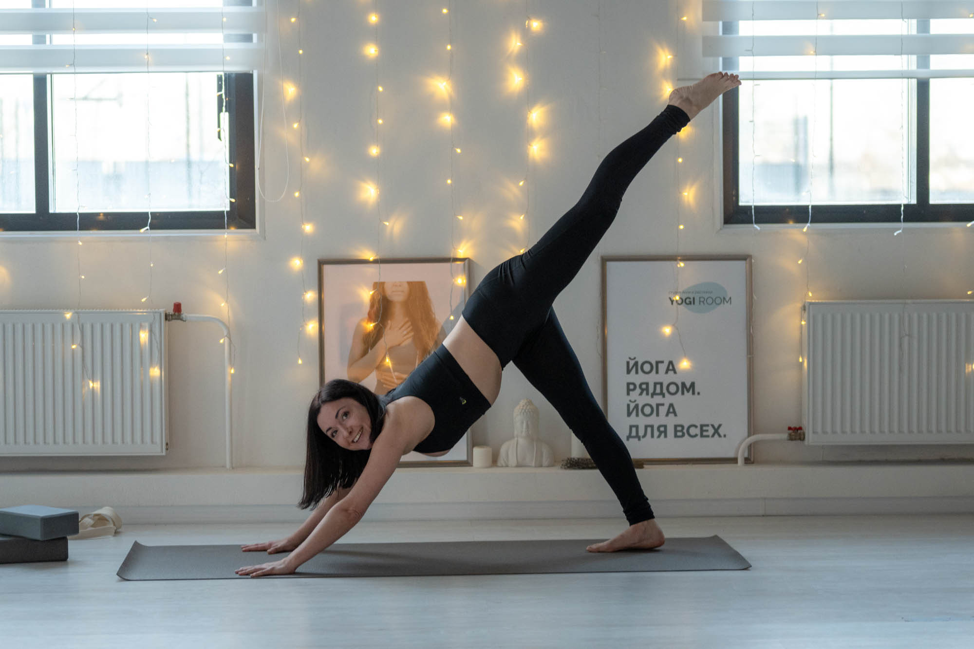 СЬЕМКА ДЛЯ ПРЕПОДАВАТЕЛЯ ЙОГИ. ЮЛИЯ ВАРАВКА. Фотограф Анастасия Броварник в Санкт-Петербурге
