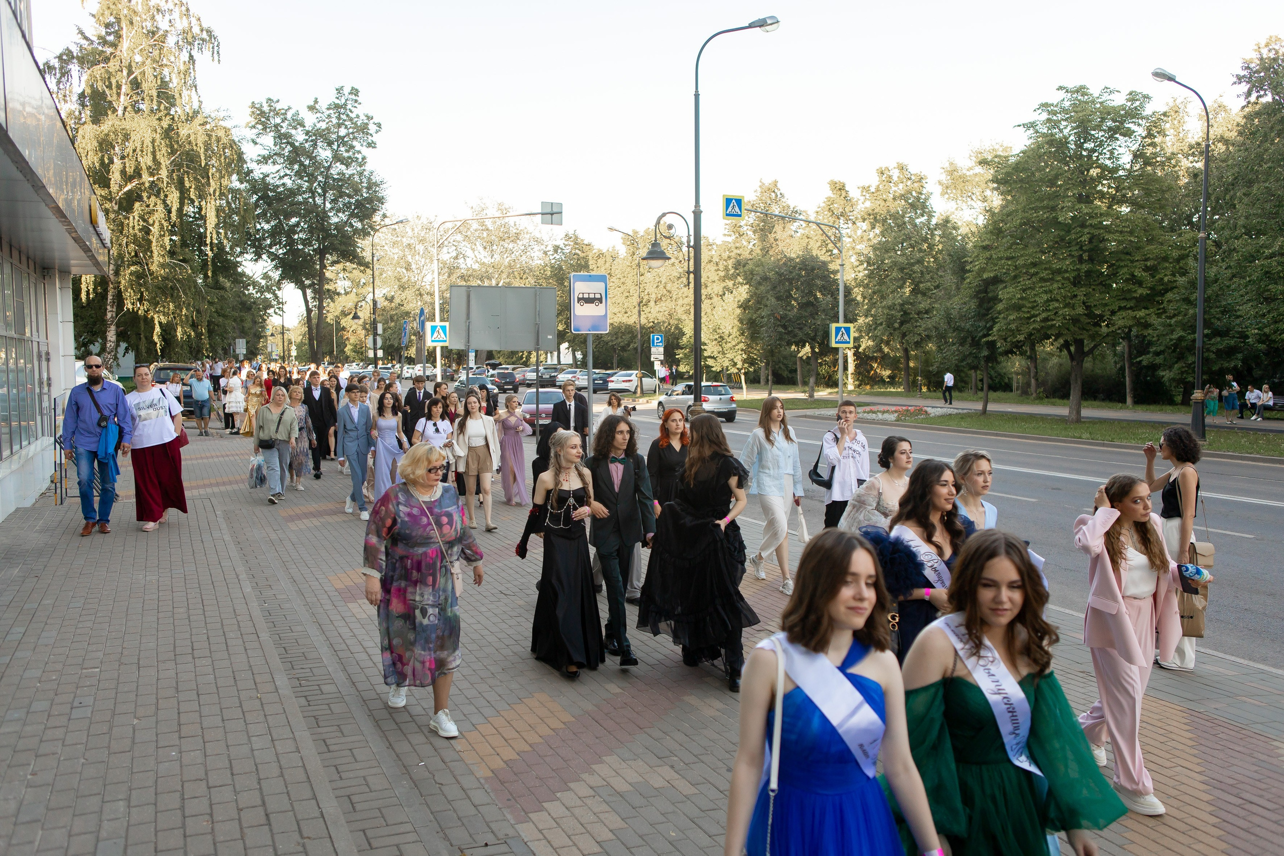 Выпускной Гимназия 12 2024 г. Свадебный и портретный Фотограф в Липецке Дмитрий Котюков