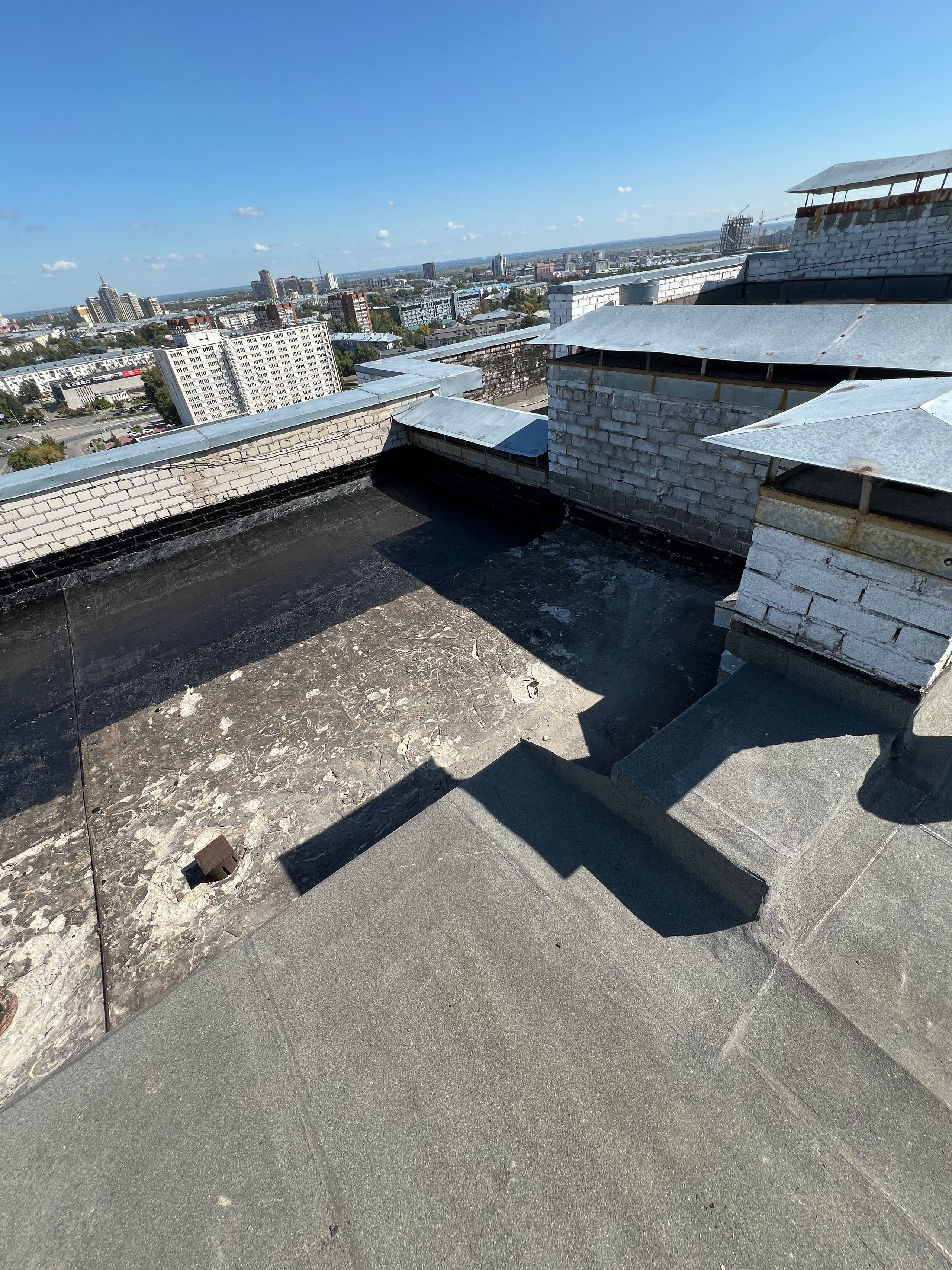 ТСЖ Строителей 33 Монтаж наплавляемой кровли