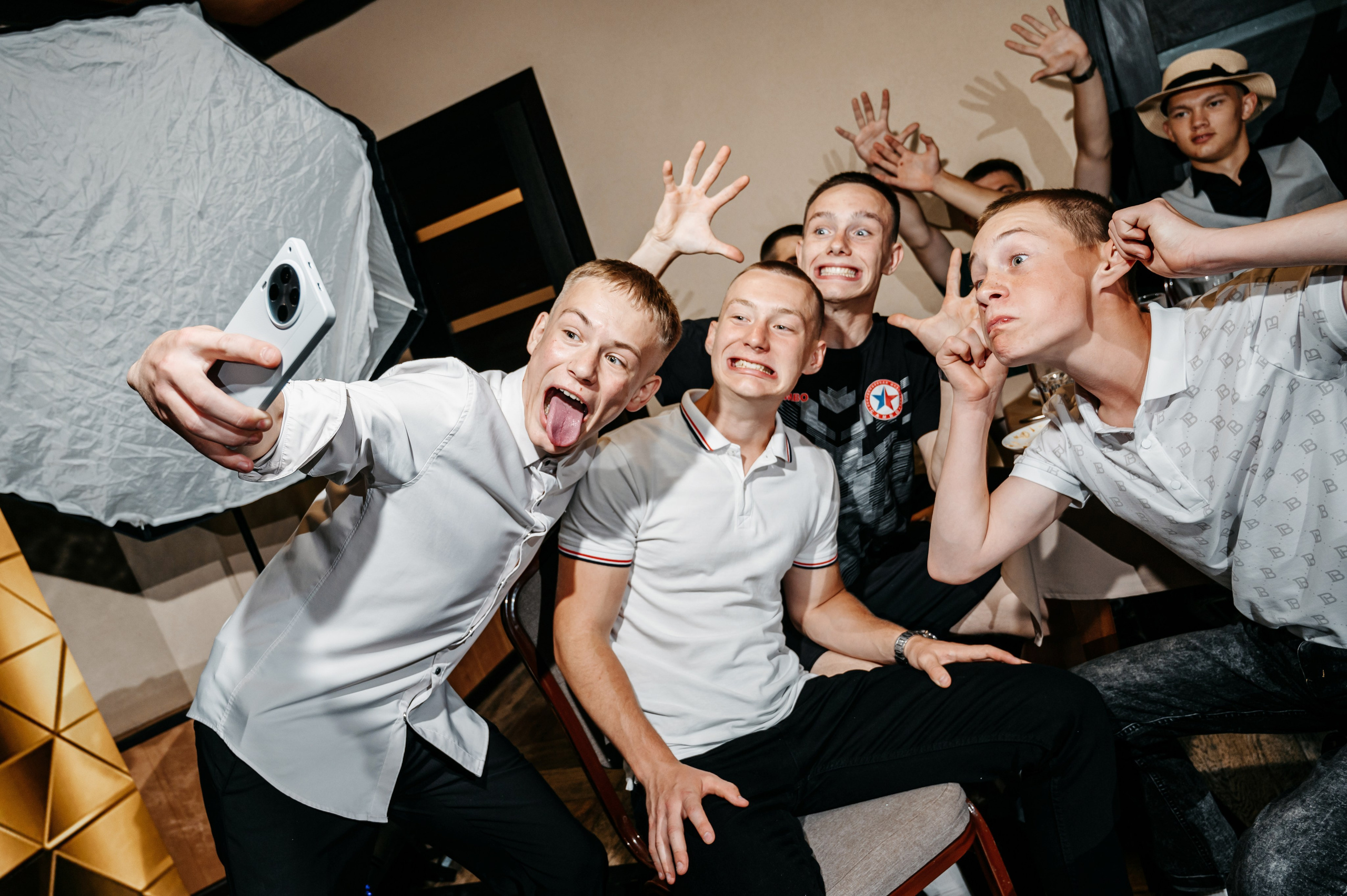 Выпускной Школа 54. Фотограф Владивосток. Игорь Кирсанов