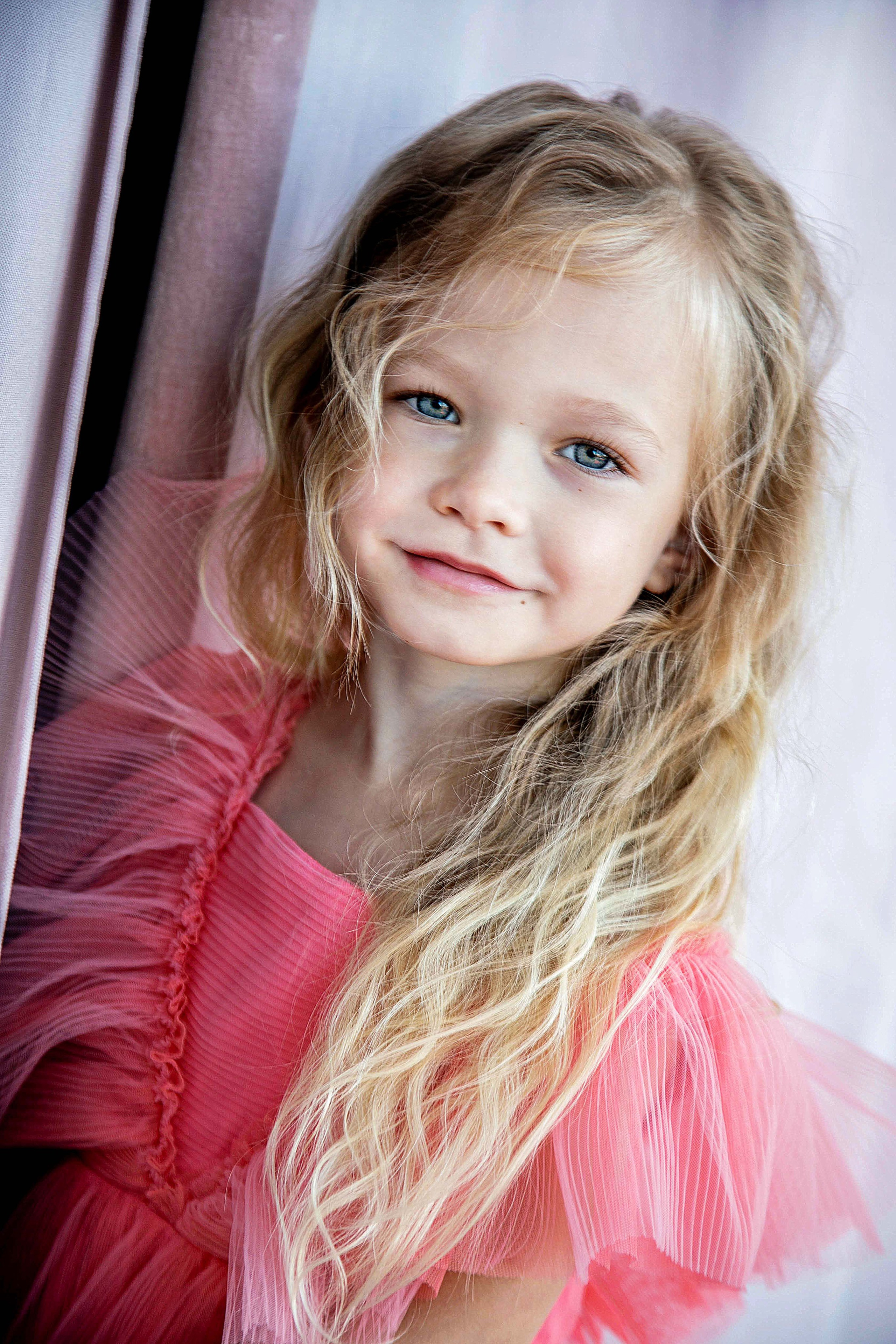 Лиза в розовом. Семейный и детский фотограф в Санкт-Петербург. Natalia Fadel