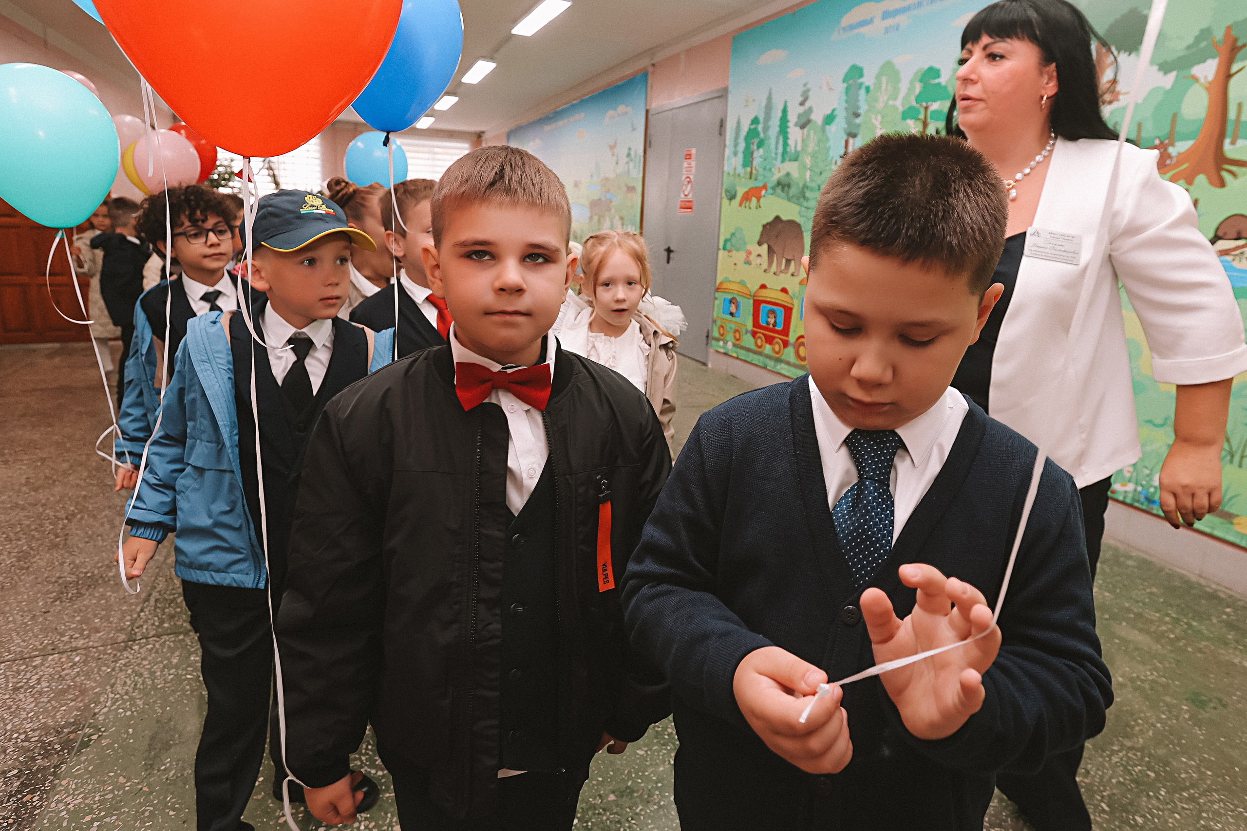 1 сентября линейка+кл час+портреты. Семейный фотограф Тюмень, фотограф на роды Салмина Мария