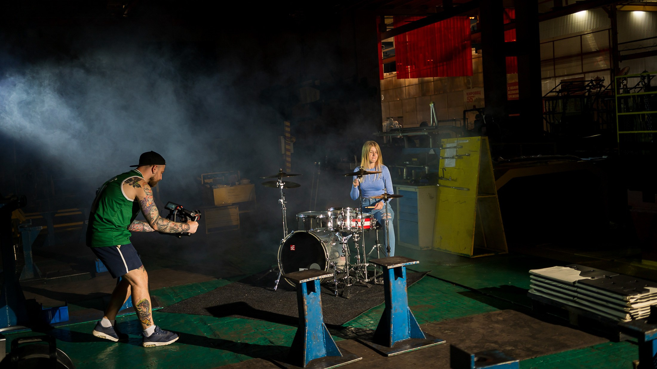 Кировский завод. Графический дизайнер Илья Левченко