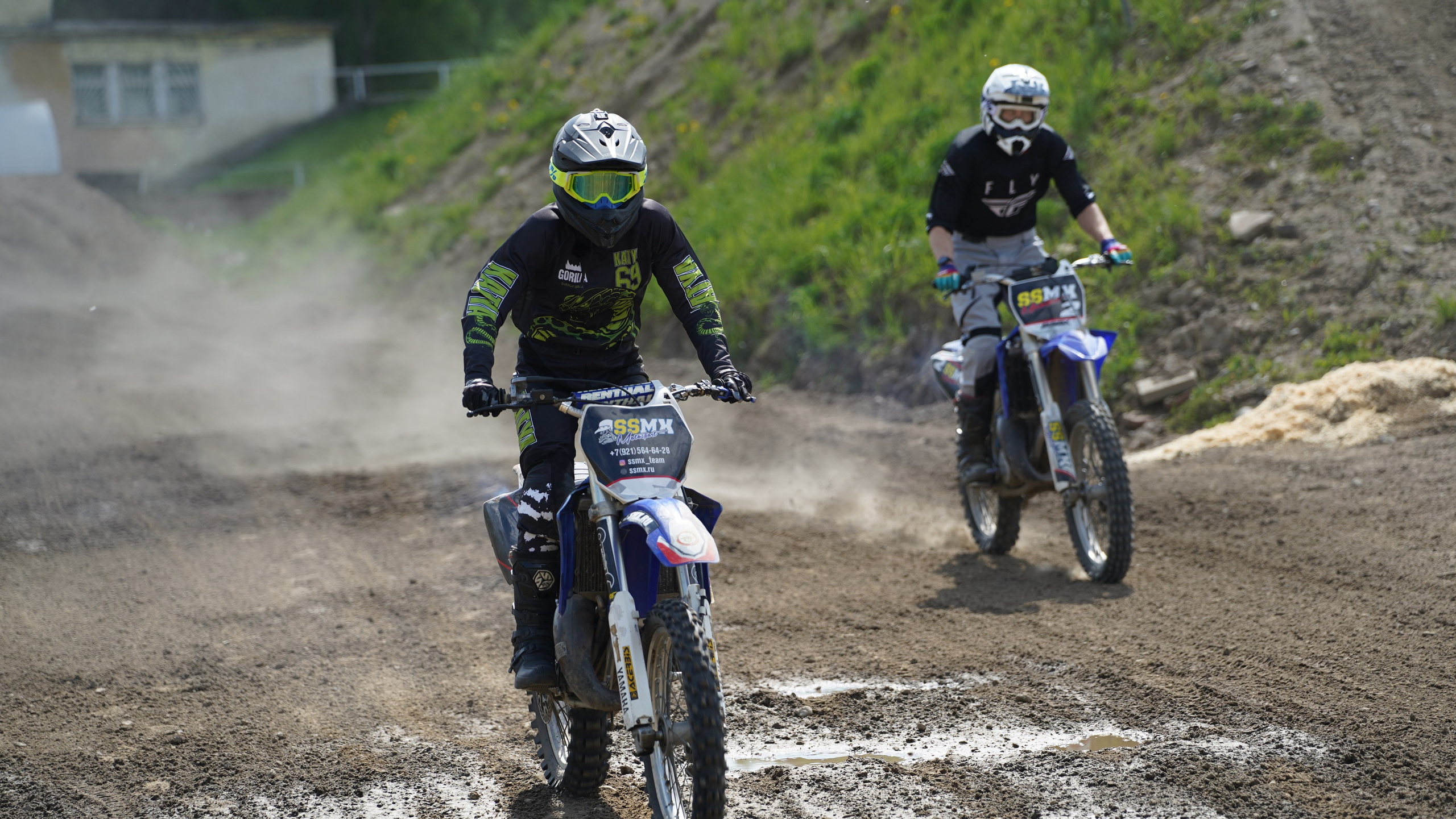 Катя Ли. Графический дизайнер Илья Левченко