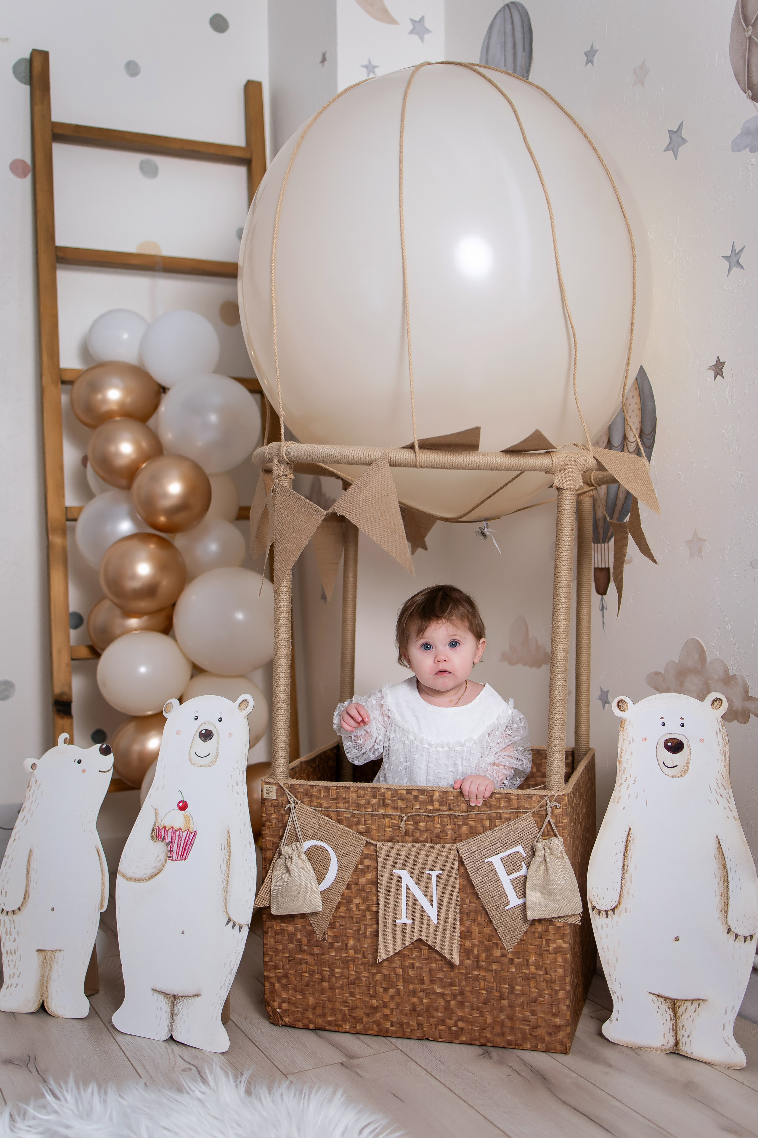 Ваши фотографии. Интерьерная фотостудия Background в Омске